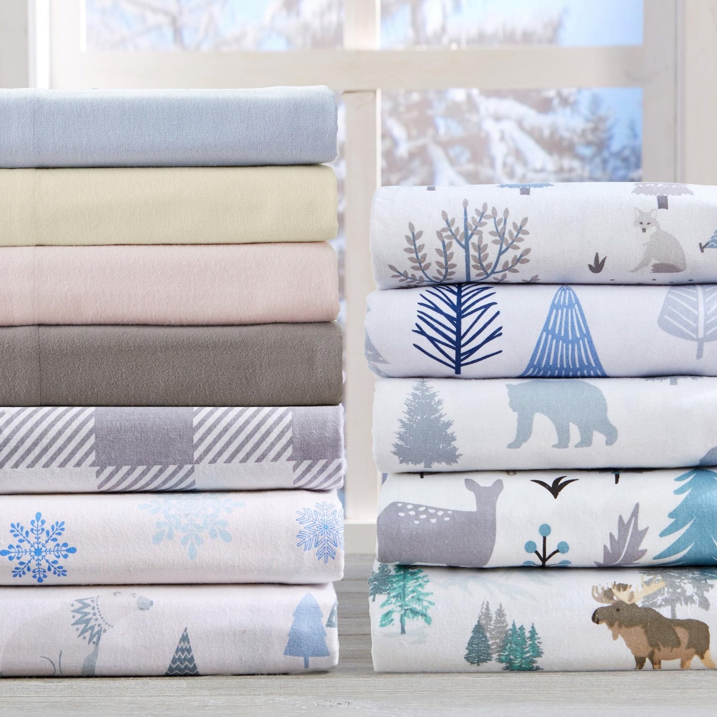 Market & Place 100% Turkish Cotton Flannel Sheet Set | 4 Piece Deep Pocket Novelty Cozy Winter Bed Sheets | Double Brushed for Extra Softness & Comfort | Alpine Collection (Queen, Holiday Deer)