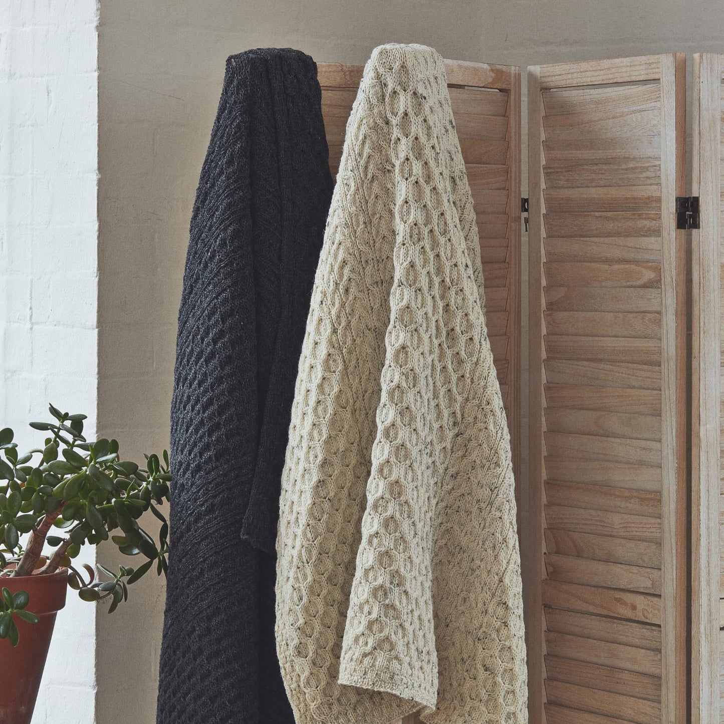 Aran Woollen Mills Irish Wool Blanket, 100% Worsted Wool, Traditional Aran Cable Knit Couch Throw, Authentic Irish Blanket Made in Ireland, Charcoal, 36" x 60"