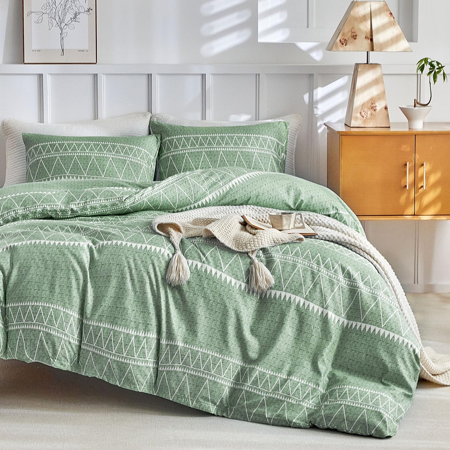 Lekesky Duvet Cover King Size, Green Breathable Comforter Cover King Size 3pc Ultra Soft Brushed Bedding Cover Set with 8 Zipper Ties (1 Duvet Cover 104x90 inches with 2 Pillow Cases)
