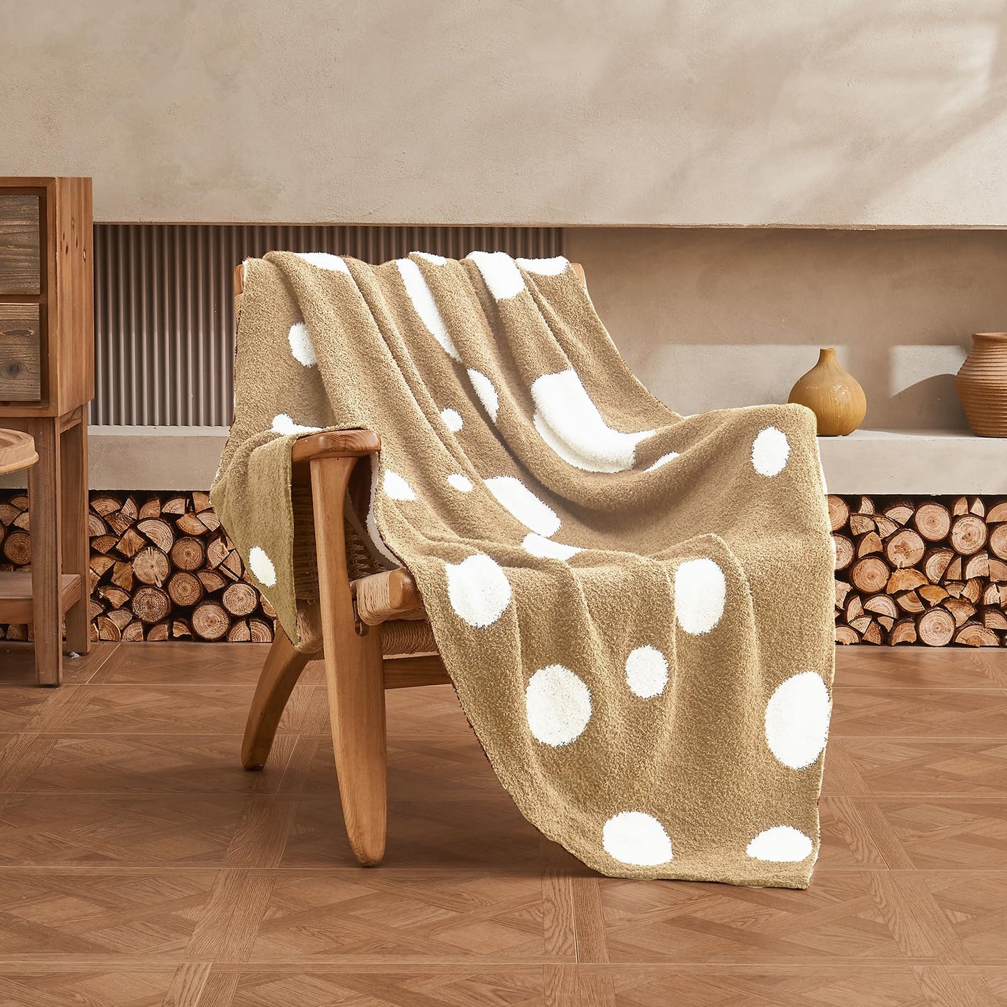 Douceur Polka Dot Throw Blanket for Couch Sofa Bed, Reversible Cozy Fluffy Super Soft Bedroom Blanket, Plush Beige Throw Blanket, 60×80 inches