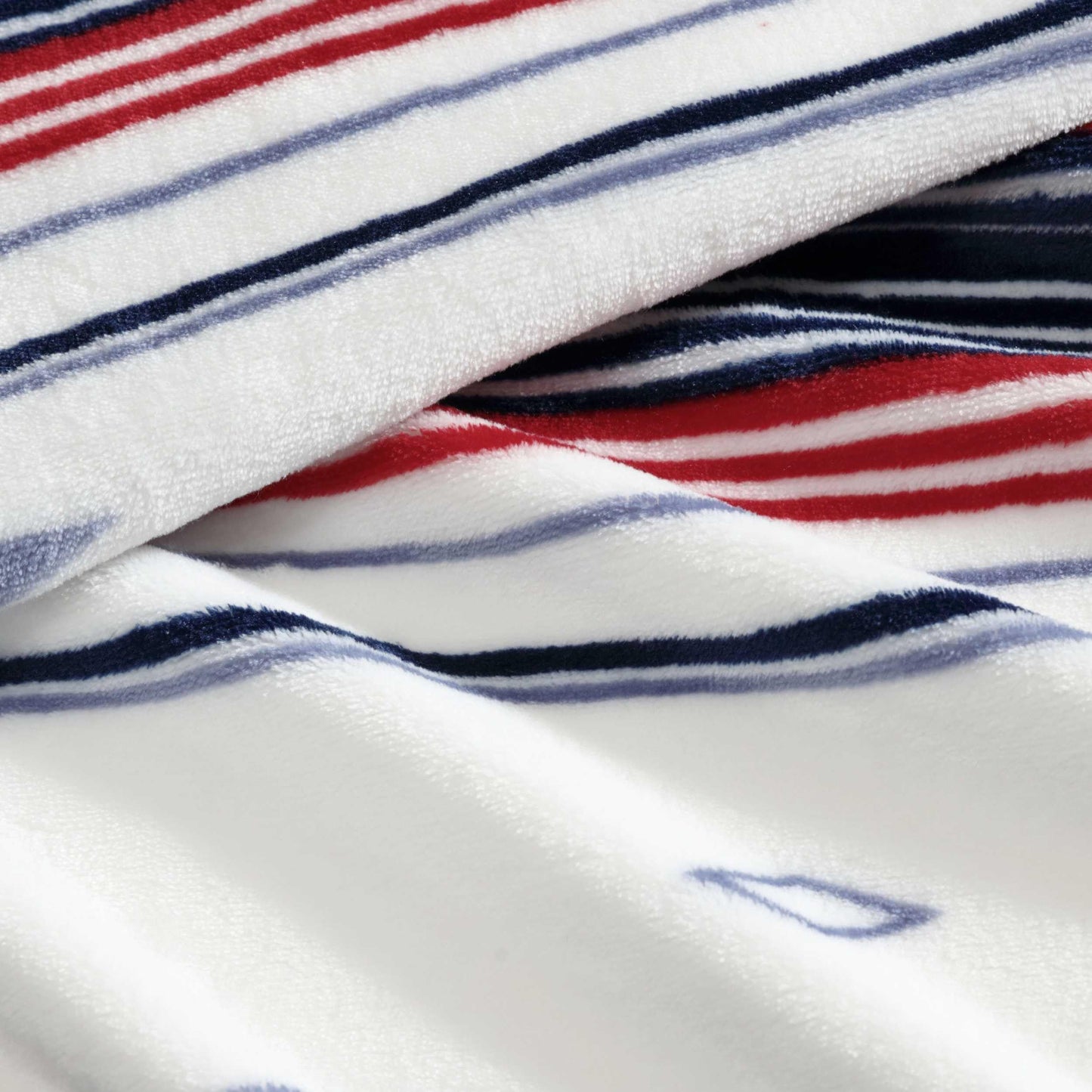 Wrangler - Blanket, Super Soft Plush Bedding, Yellowstone Inspired Throw Blanket for Couch or Bed (Coyote Sands Blue/Red, 50" x 70")