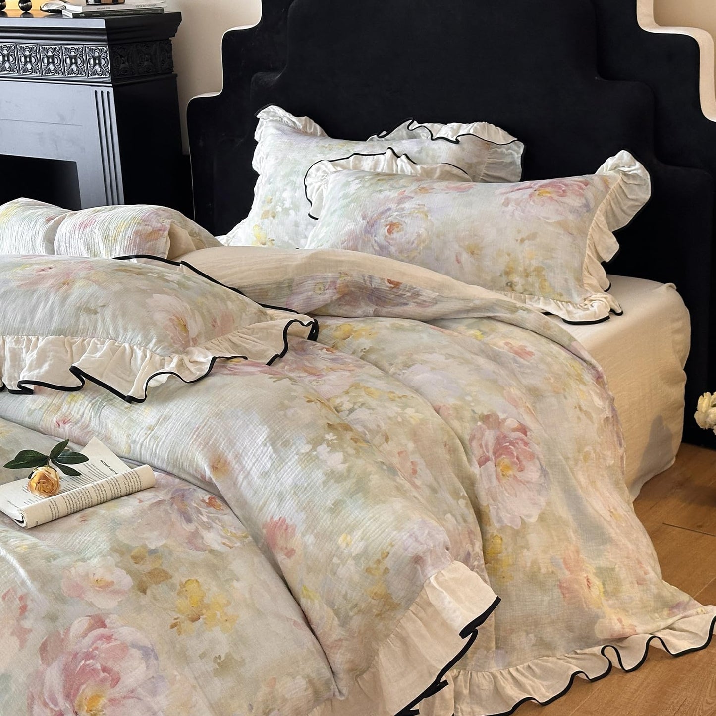 VM VOUGEMARKET Muslin Cotton Duvet Cover Queen Chic Floral Duvet Cover with Romantic Ruffles Soft Linen Like Gauze Comforter Cover with Zip Closure and Corner Ties- 90"x90"