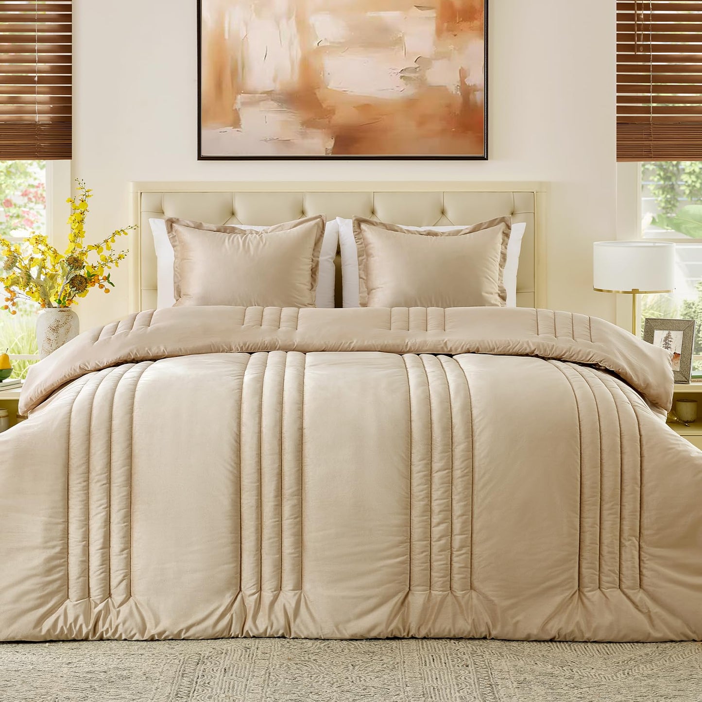 MUSSEL Bedding Comforter Set Queen Size 3 Pieces-Neutral Beige Champagne Striped Lightweight Bedroom Comforter Queen Size,Soft Velvet Bed Set for All Seasons with 2 Shams