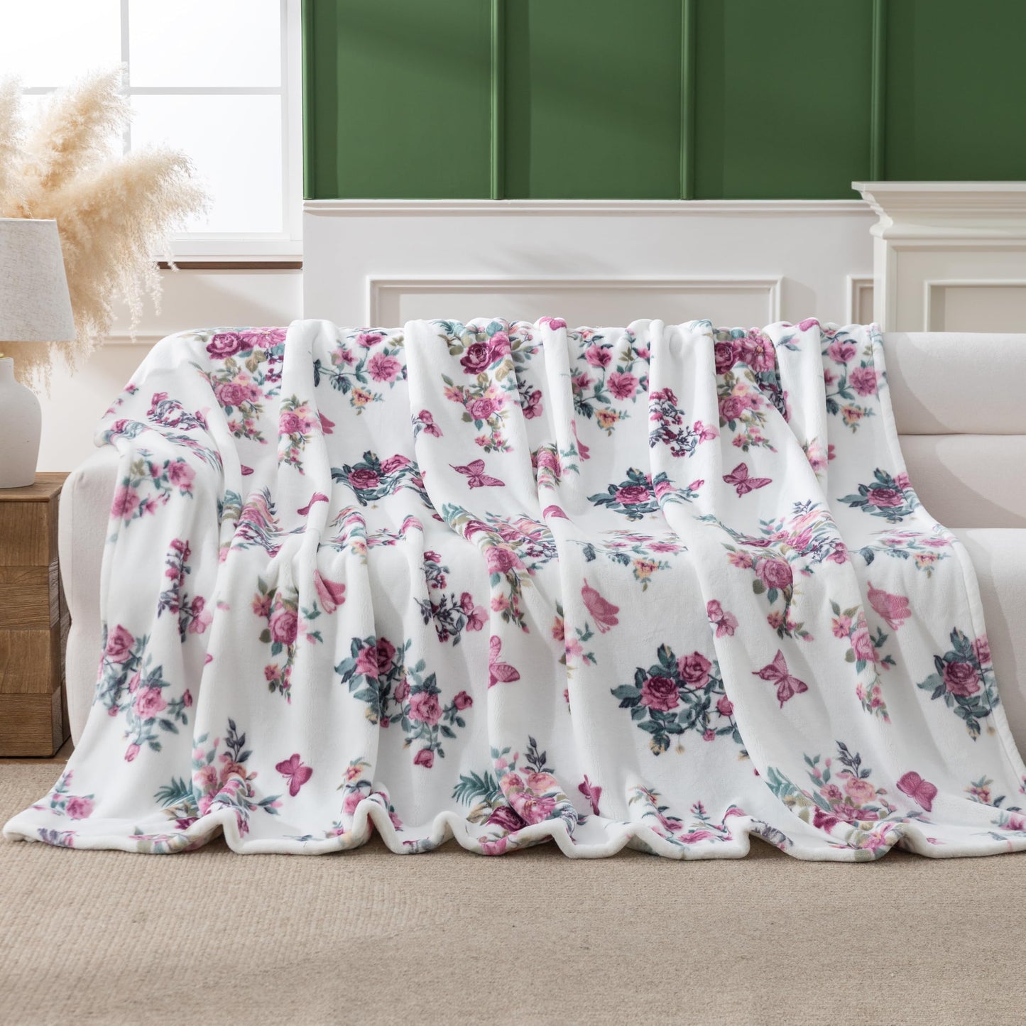 Sushing Printed Micorfiber Fleece Blanket, Heavyweight Warm Plush Blanket, Room Home Decor for Couch Bed Sofa, 70in x 90in, Pink Flowers