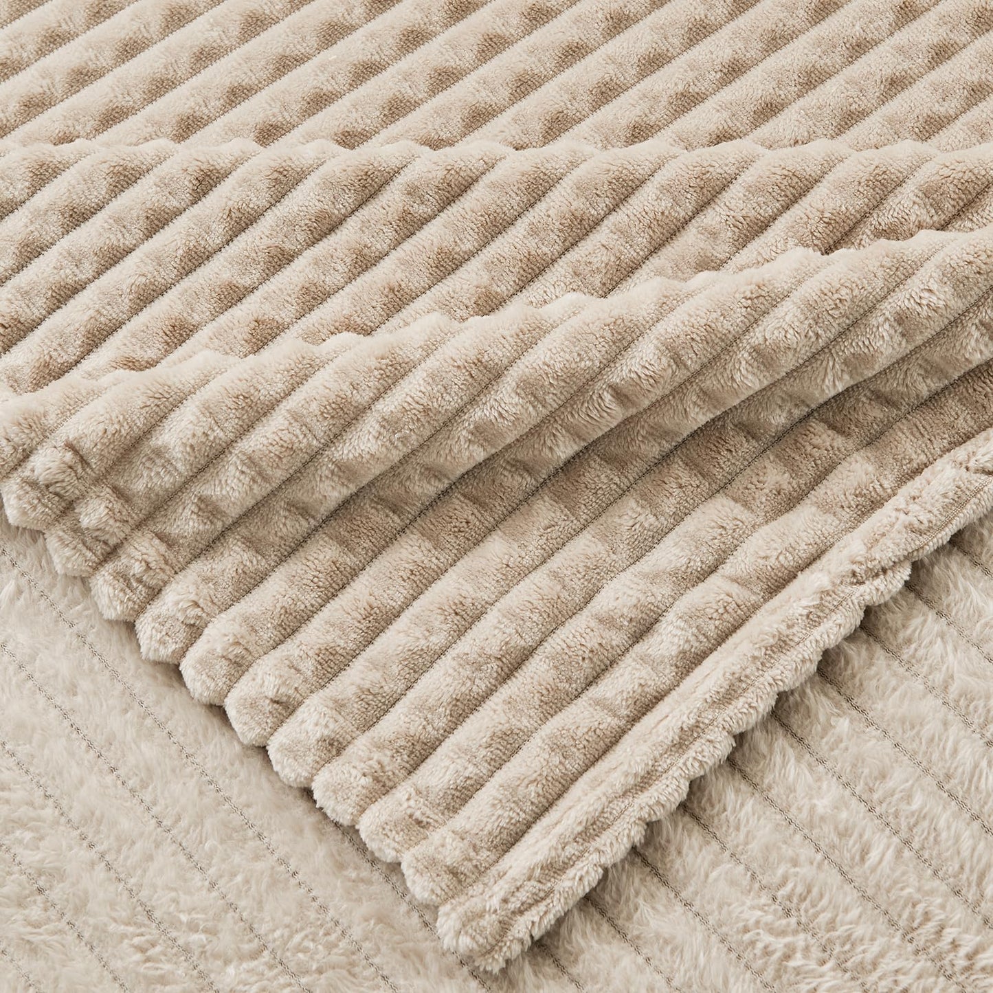 EMME Fleece Blanket, 3D Jacquard Throw Blanket for Couch and Bed, Soft Cozy and Fluffy Blankets Lightweight Luxury Flannel with Geometric Grid Design (Beige, 50'' x 60'')
