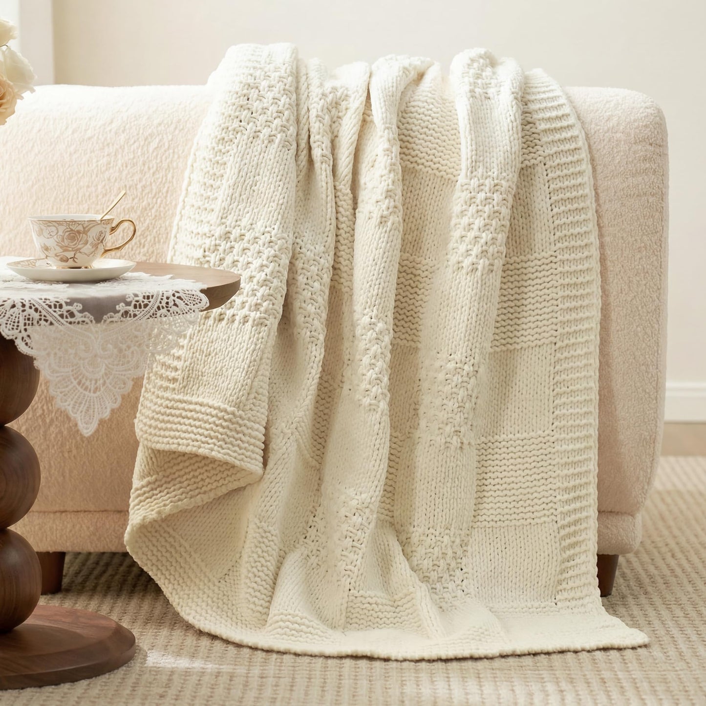 Amélie Home Knit Throw Blanket, Soft Chenille Cozy Breathable Checkered Chunky Decorative Blanket for Couch, Bed & Sofa, French-Inspired Lightweight Warm Gift for Women, Ivory, 50"x60"