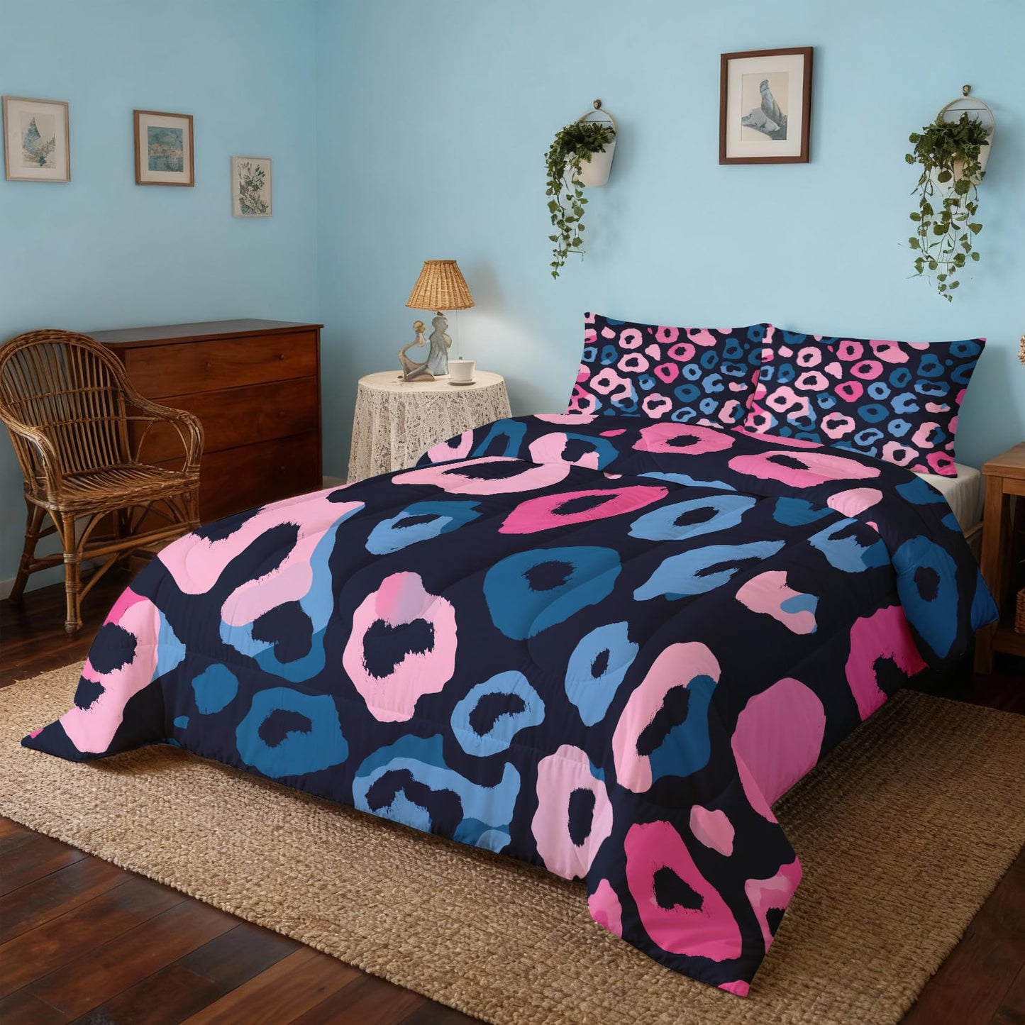 Leopard Print Comforter Set King Size 3Pc, Cheetah Printed Animal Pattern Down Alternative Bed Comforter, 2 Pillow Shams, Soft All Season Bedding, Leopard Print Bedroom Decor