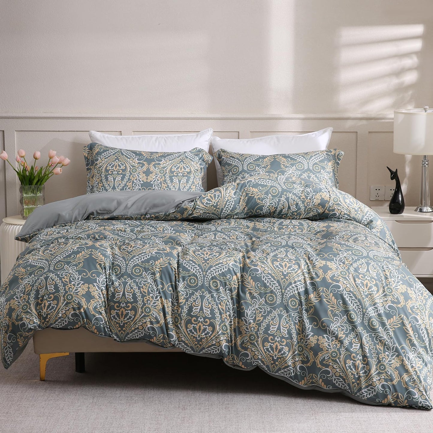 LONAVA Queen Paisley 3 Pcs Duvet Cover Set, Breathable Soft Microfiber Grey Lining Comforter Cover with Zipper Closure, and 2 Anti-Pilling, Fade Resistant Pillowcases, Green Pasliey