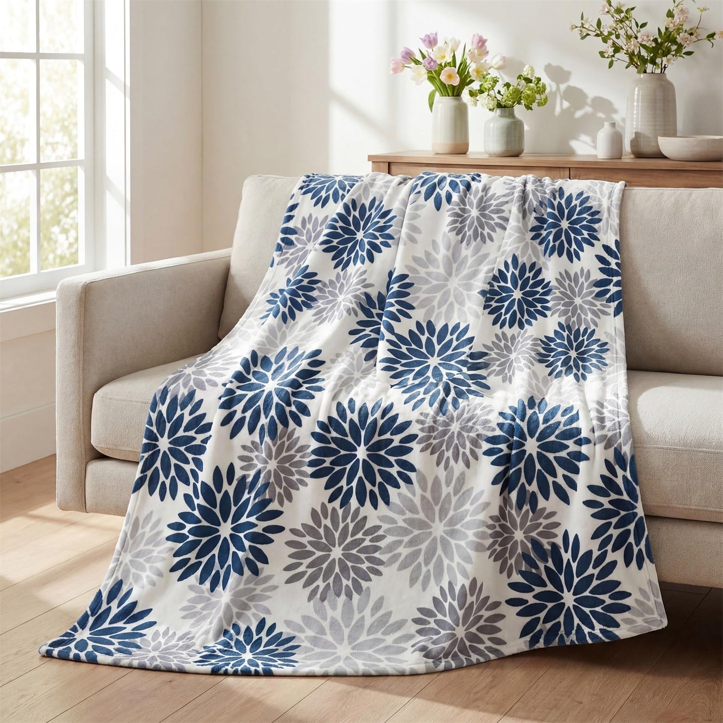 Horaldaily Blue Grey Silver Dahlia Pinnata Flannel Blanket Throw, Spring Summer Winter Floral Soft Fuzzy Plush Cozy Fleece Blanket for Couch Sofa Bed Lounging, Ideal Gifts for Kids Adults Self, 50x60