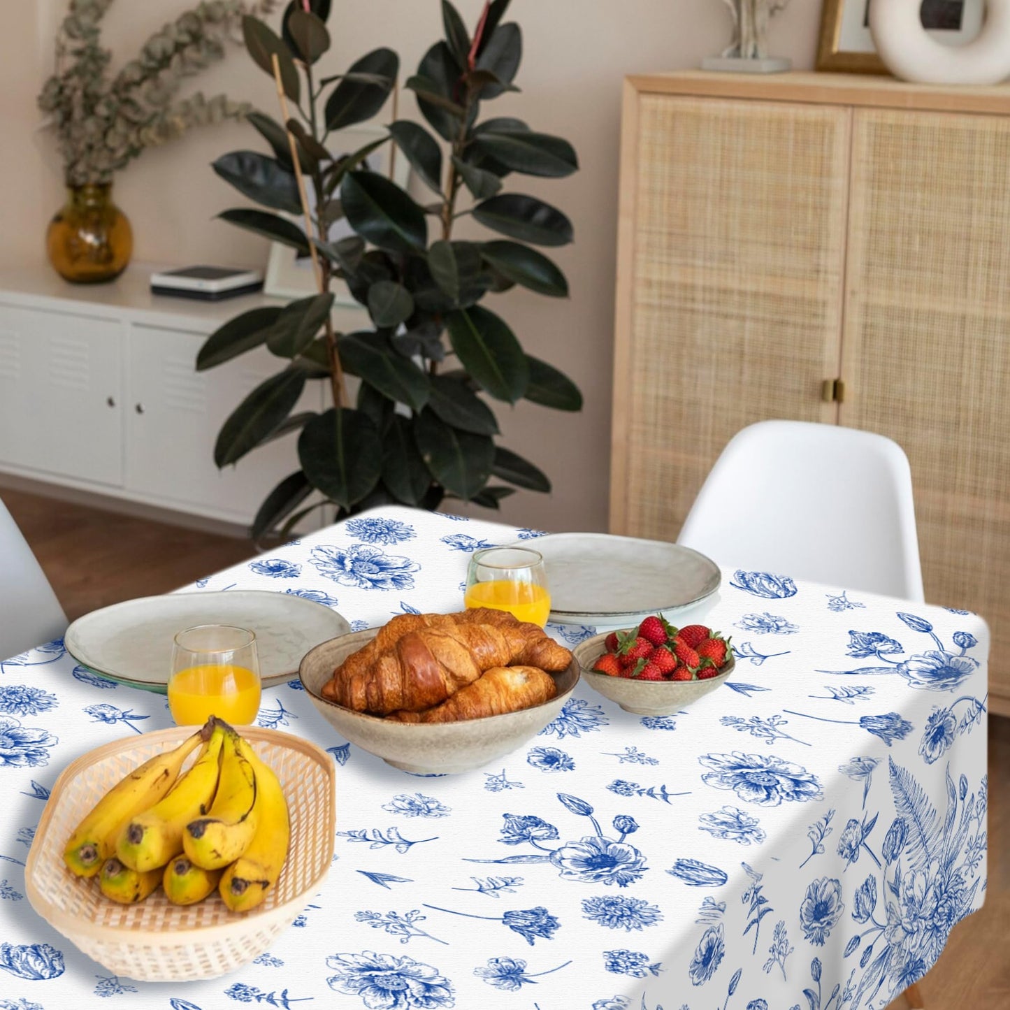 CC HOME 1Pc Vintage Blue Flowers Party Plastic Tablecloth 54 x 87 Inch Long Table Cover, Spring Fresh Floral Party Tablecover for Blue Flowers Kids Baby Shower Birthday Dinner Picnic Kitchen Event