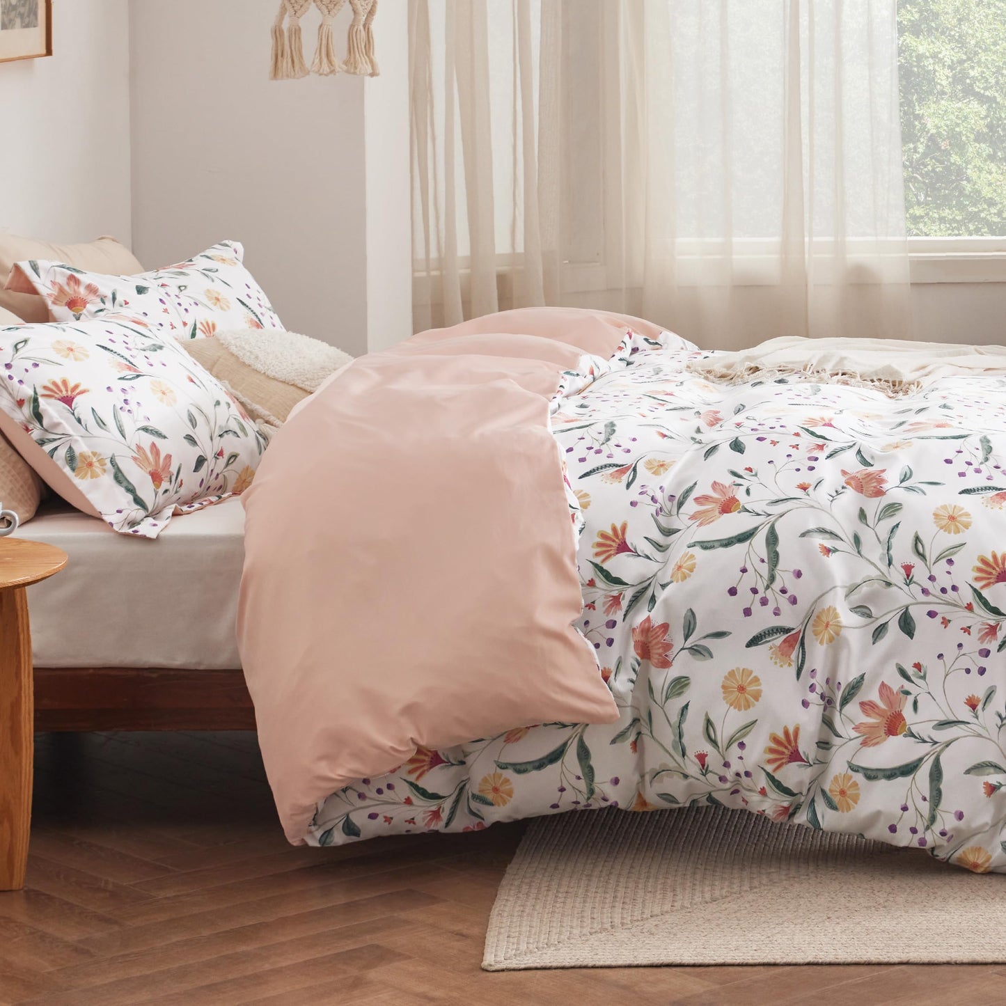 Bedsure Duvet Cover King Size - Reversible Floral Duvet Cover Set with Zipper Closure, 3 Pieces Pale Blush Bedding Set with 8 Corner Ties and 2 Pillow Shams 20"x36"