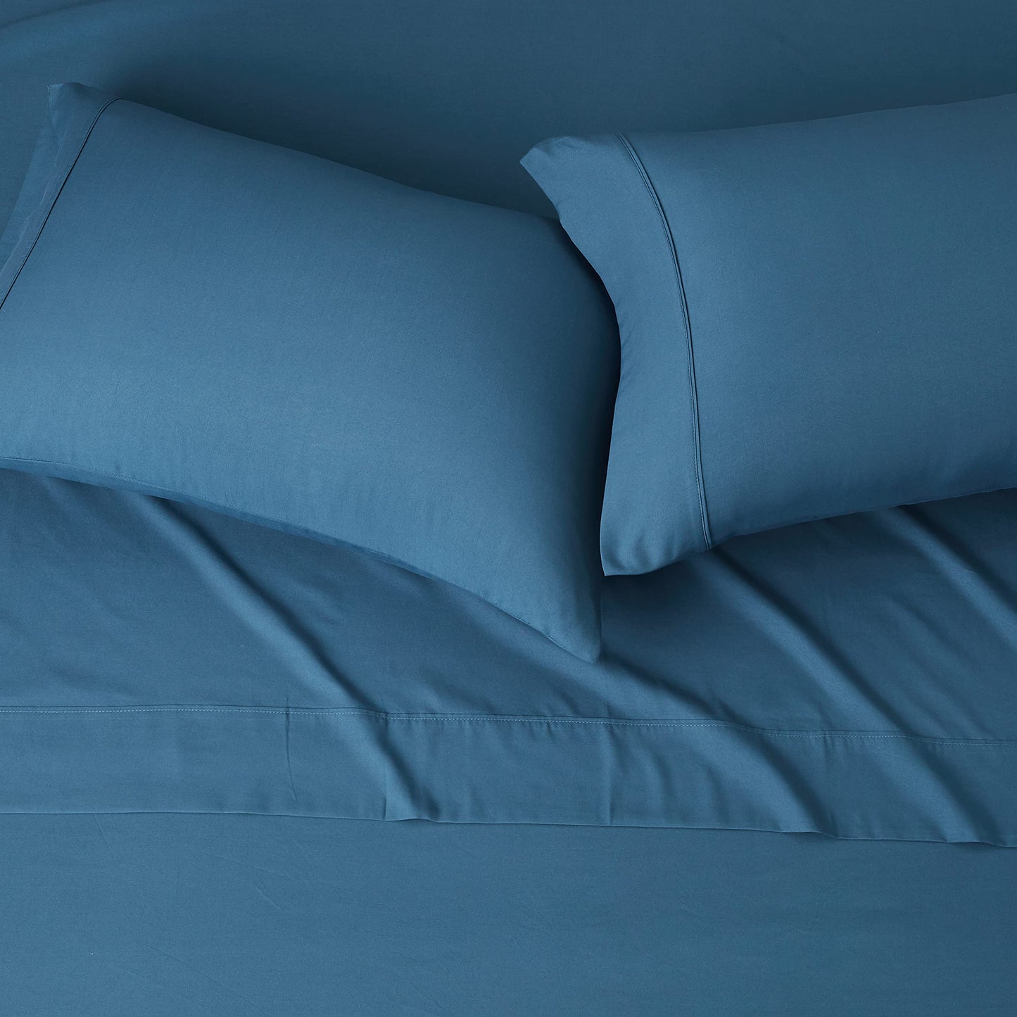 Amazon Basics Lightweight Super Soft Easy Care Wrinkle Resistant Microfiber 4-Piece Bed Sheet Set with 14-Inch Deep Pockets, Full, Dark Teal, Solid