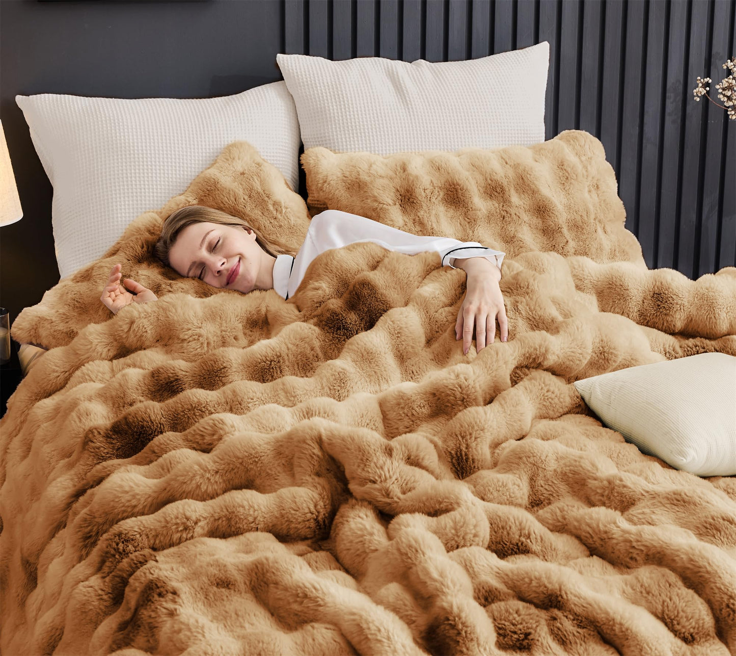 Wonderful 3 Pieces Fluffy Faux Rabbit Fur Bubble Comforter Set King Size, Tie-Dyeing Caramel Plush Fuzzy Bedding Set, Warm Soft Bubble Comforter Bedding Set for Winter