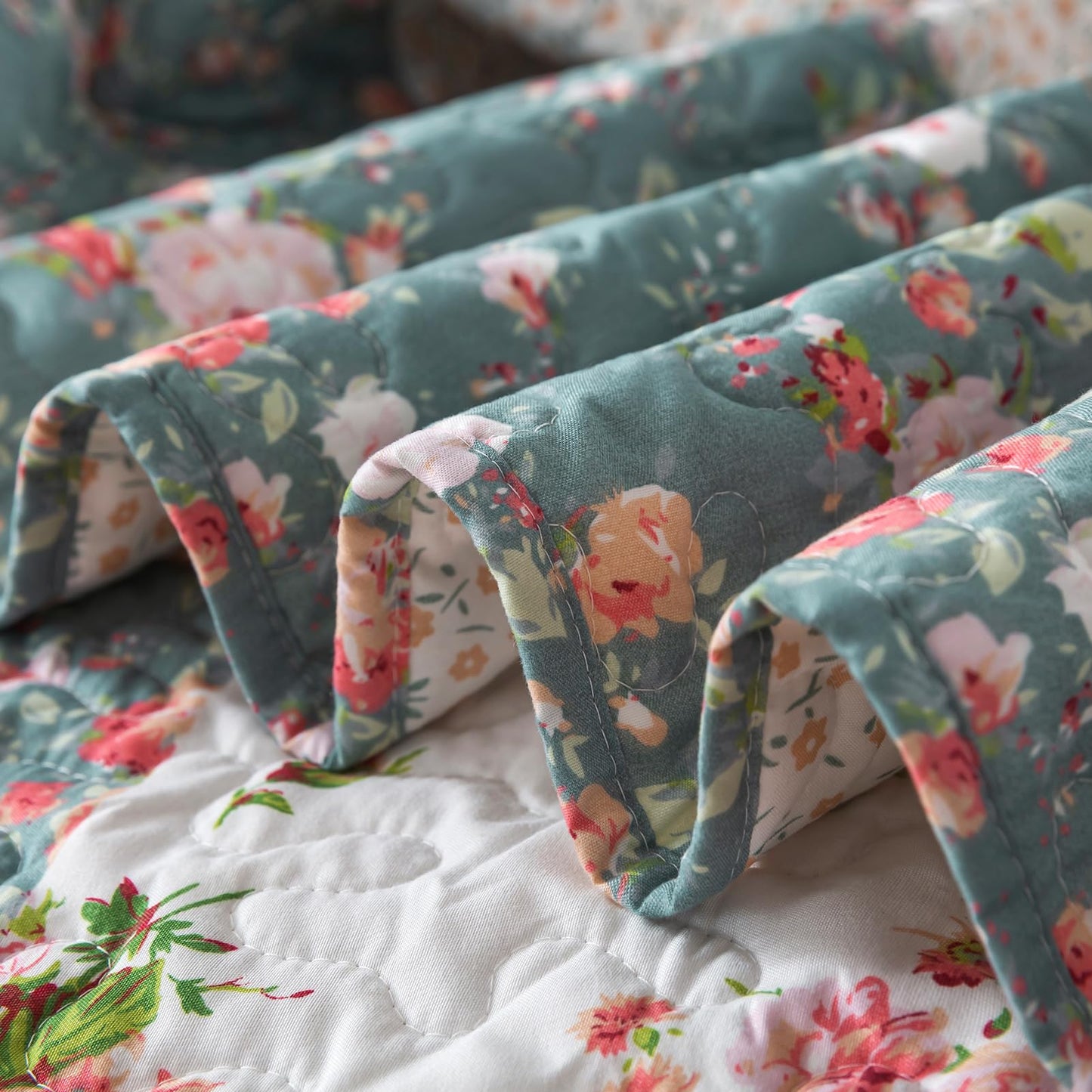 BEDIFANY French Style Queen Size Quilt Set for Farmhouse - 3 Pieces Cotton Filling Garden Lightweight Bedspreads Queen with Floral Pattern - All Season Quilt Bedding Sets for Decorations