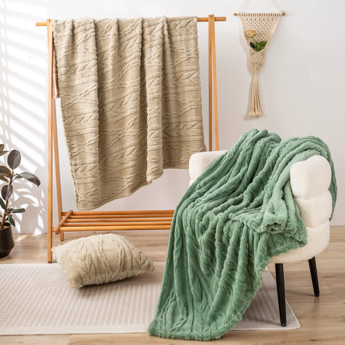 YUSOKI Sherpa Large Throw Blanket Single Layer,Light Weight(1.7lb),320GMS-3D Stylish Design for Gift Home Decor (Tan,50"x65")