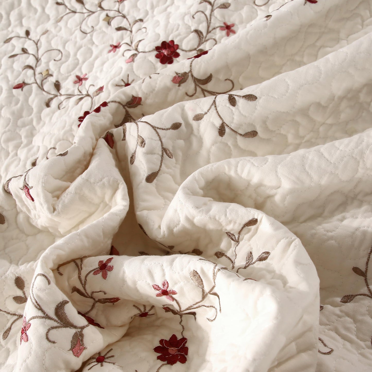 Quilt Set Floral Leaves 3D Embroidery Pattern 3 PCS Cotton Reversible Quilted Embroidered Decorative Bedspreads Coverlet Set, Lightweight &Soft Queen Size Beige Bedding Coverlet for All Season