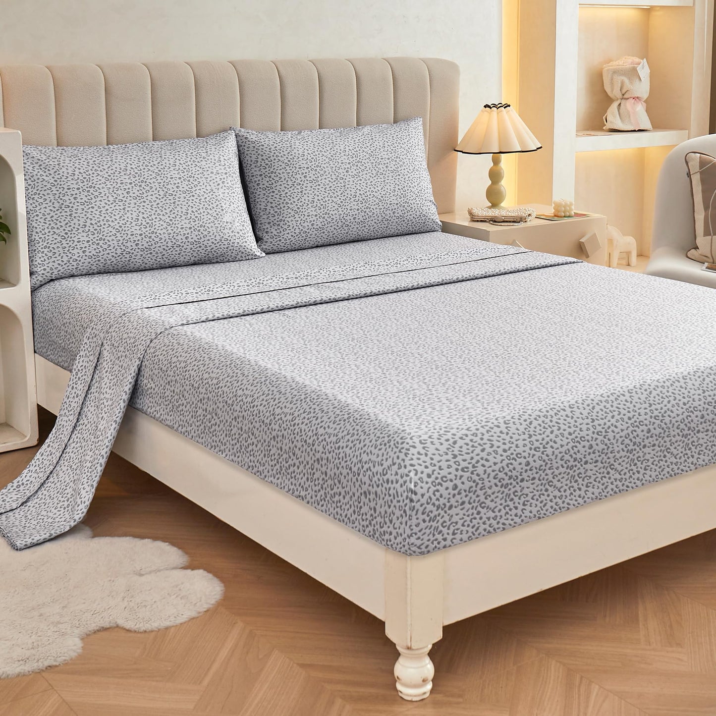 Mooreeke Leopard Cheetah Printed Full Bed Sheets, Soft Microfiber Bedding Sheets & Pillowcases, Deep Pocket Non-Slip Fitted Full Sheet, Silver Grey Animal Pattern Bedsheets