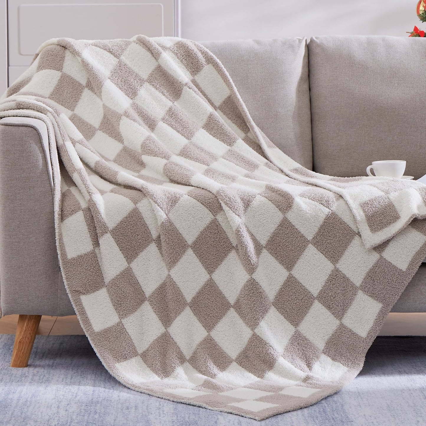 WRENSONGE Checkered Throw Blanket, Taupe Microfiber Soft Cozy Fluffy Warm Hand Made Throw Blankets for Couch, Sofa, Chair, Bed, Camping, Picnic, Travel Lightweight Bed Blanket - 50"*70"