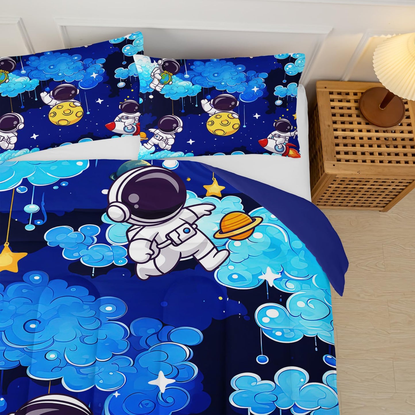 lnEffble Blue Space Galaxy Comforter Set - Twin Size Astronaut Bedding With Space Themed Design, Cute Astronaut Comforter For Boys' Room Decor