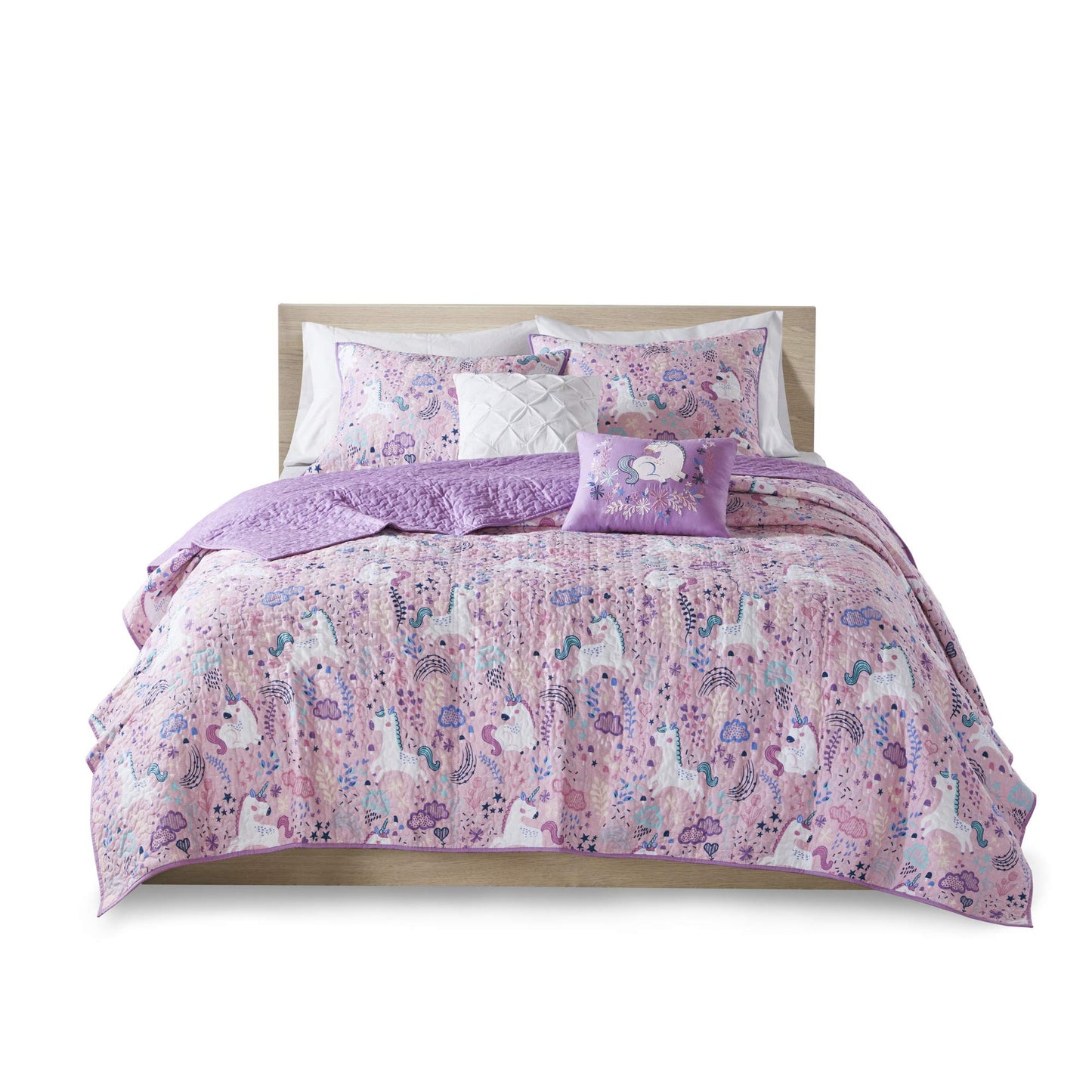 Intelligent Design Kids Reversible Cotton Quilt Set - Vibrant Fun, Playful Print, All Season Children Bedding Coverlet Bedspread, Decorative Pillow, Bedroom Décor, Full/Queen, Unicorn Pink 5 Piece
