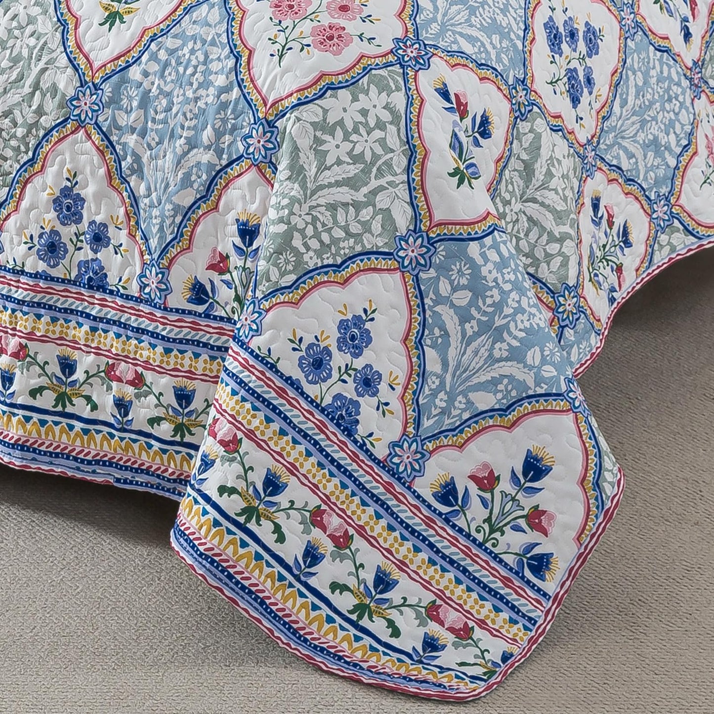 Etwel Lightweight Queen Size Quilt Set - Breathable Reversible Cotton Bedspread for Hot Sleepers, Farmhouse Floral Bedding Set with 2 Pillow Shams for All Season (90"x98", Light Blue Geometric)