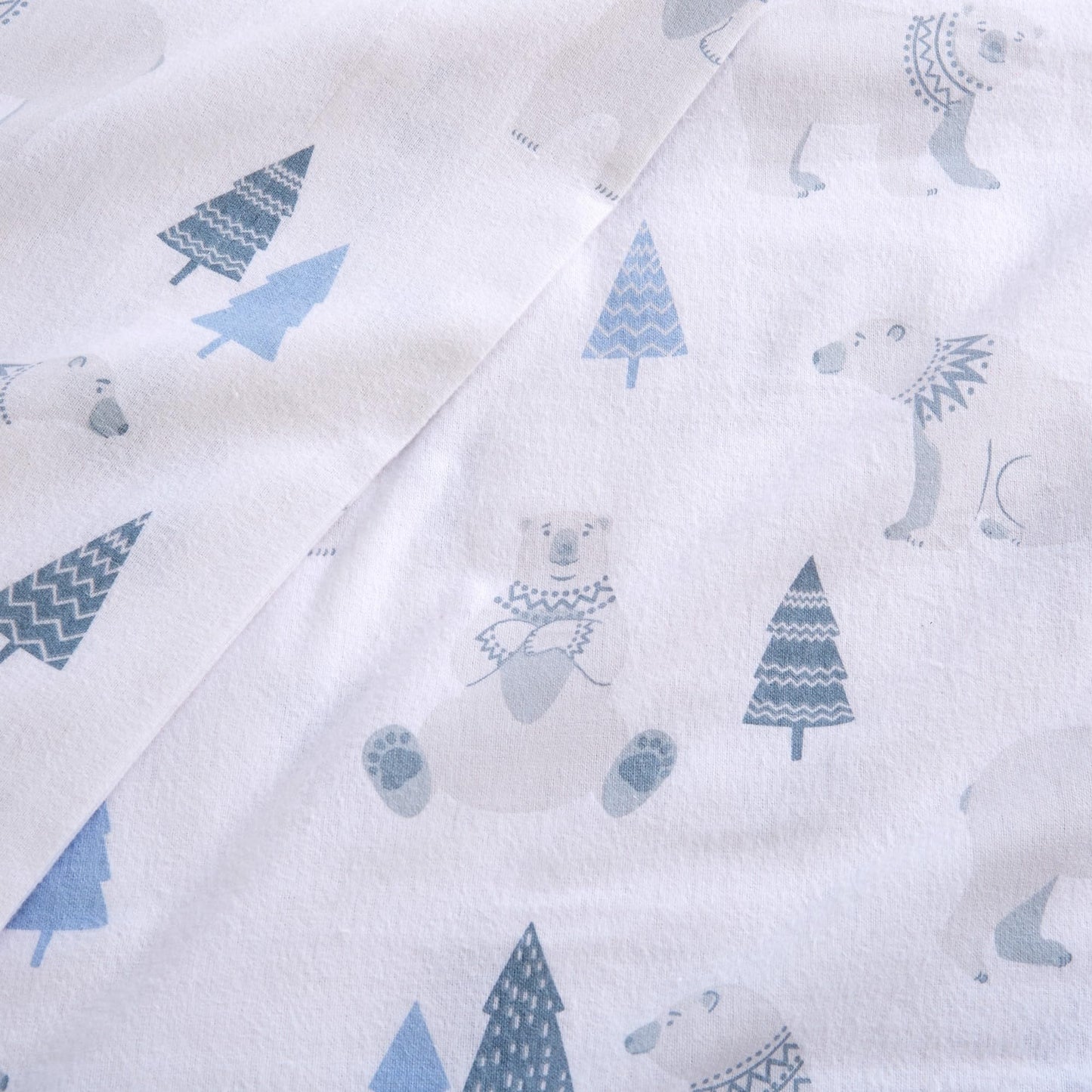 Market & Place 100% Turkish Cotton Flannel Sheet Set | 4 Piece Deep Pocket Novelty Cozy Winter Bed Sheets | Double Brushed for Extra Softness & Comfort | Alpine Collection (Queen, Polar Bears)