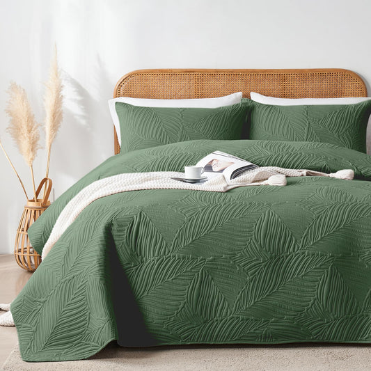 OARAGE Queen Quilt Bedding Set Soft Lightweight Olive Green Bedspread with Leaf Pattern,Ultrasonic Microfiber Bed Coverlet Full Size for All Season (1 Quilt, 2 Shams)