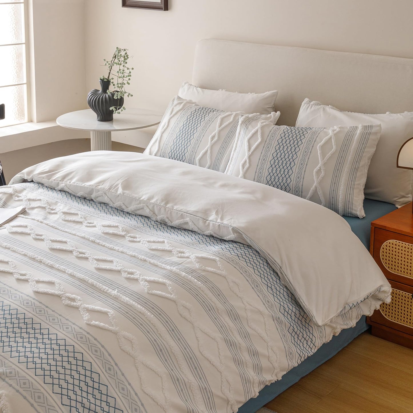 CLOTHKNOW White Blue Bohemian Queen Comforter Set Farmhouse Bedding Comforter Sets Clipped Jacquard Stripes Comforter Soft Fluffy