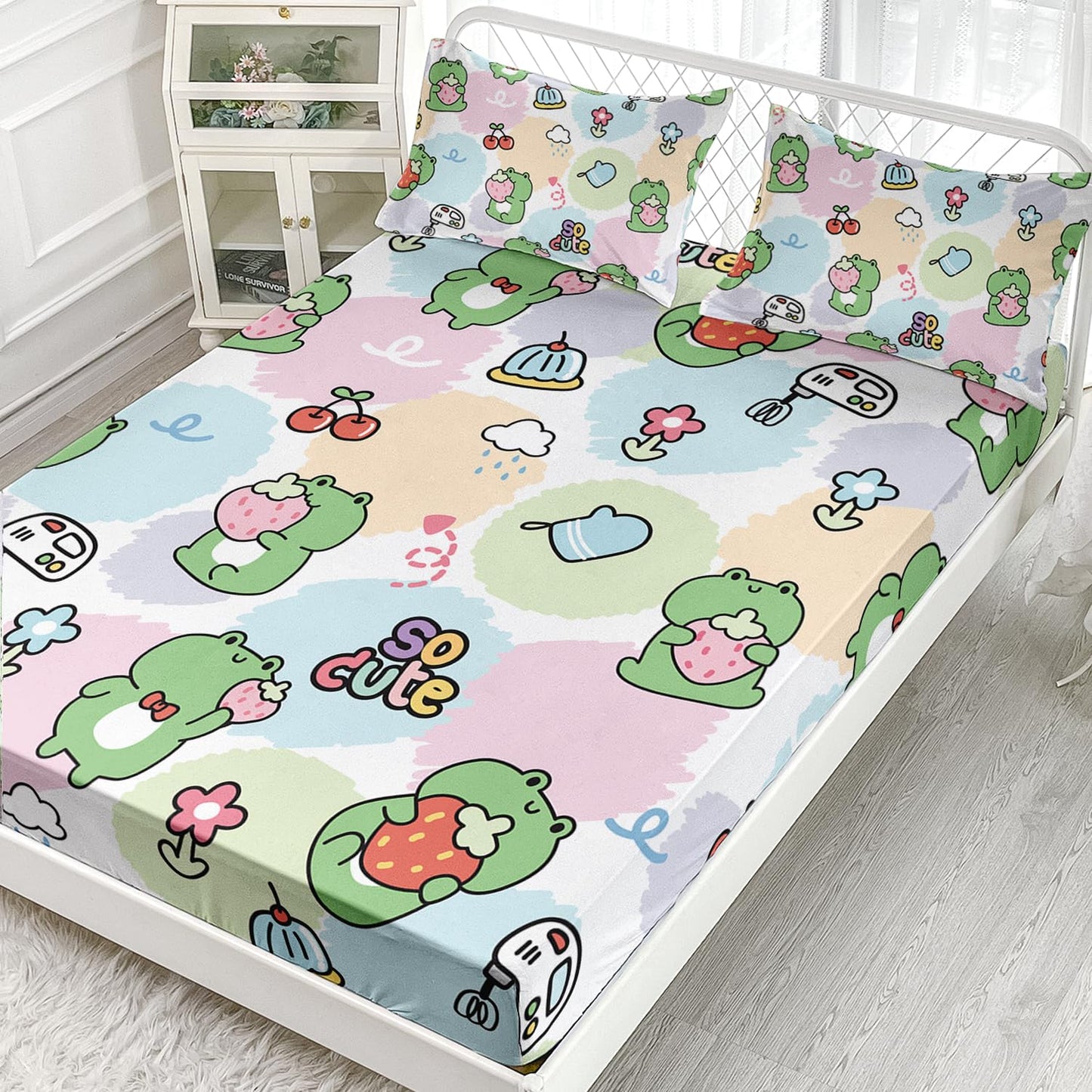 AILONEN Kawaii Bedding Cute Frog Fitted Sheet Set, Twin Size Sheets for Kids Girls,Cartoon Frog and Strawberry Bed Sheet Set,Amphibian Animal Print Sheets 3 Pieces, 1 Fitted Sheet and 2 Pillowcases