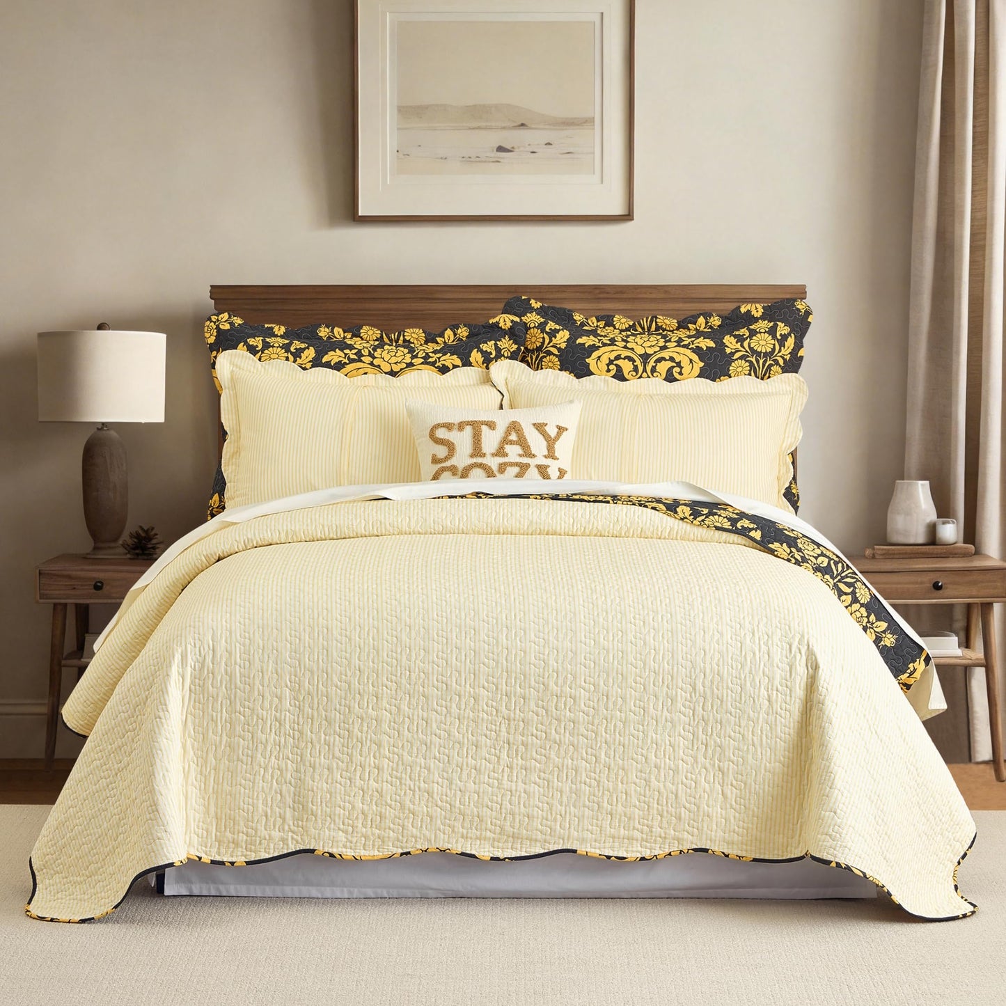 Cinefoso King Size Quilt - 100% Cotton Yellow Striped Bedding Set - Reversible Scallop Quilt Bedspreads- Quilted Modern Farmhouse Coverlets - Lightweight for All Season - Pre-Washed 3-Piece