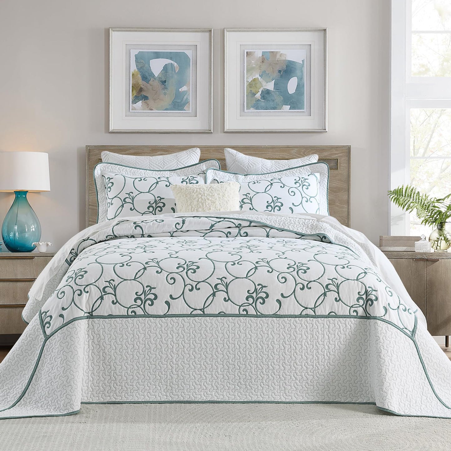 FineStichery Oversized Queen Bedspread 120"x102" - 100% Cotton Extra Large Quilt, Embroidered Bedspread Coverlet with Pillow Shams, Lightweight Quilted Bedding Set 3 Piece, Aqua Blue/White