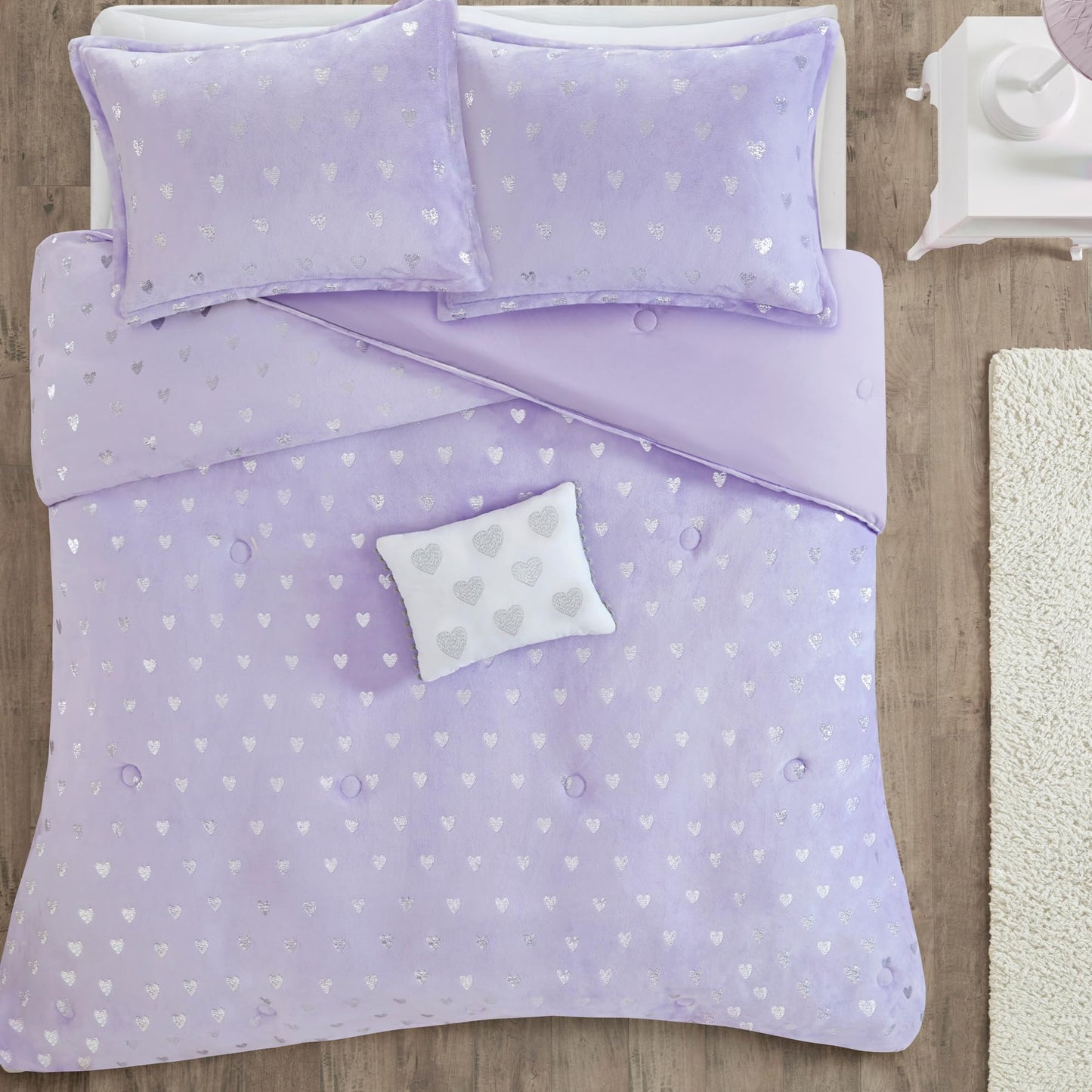 Intelligent Design Twin Comforter Set, 3 Piece Metallic Hearts Cozy Bedroom Set for Girls, Twin Bed Set Soft & Plush Comforter, All Season Fluffy Bedding Set, Rosalie, Twin/Twin XL, Purple Silver