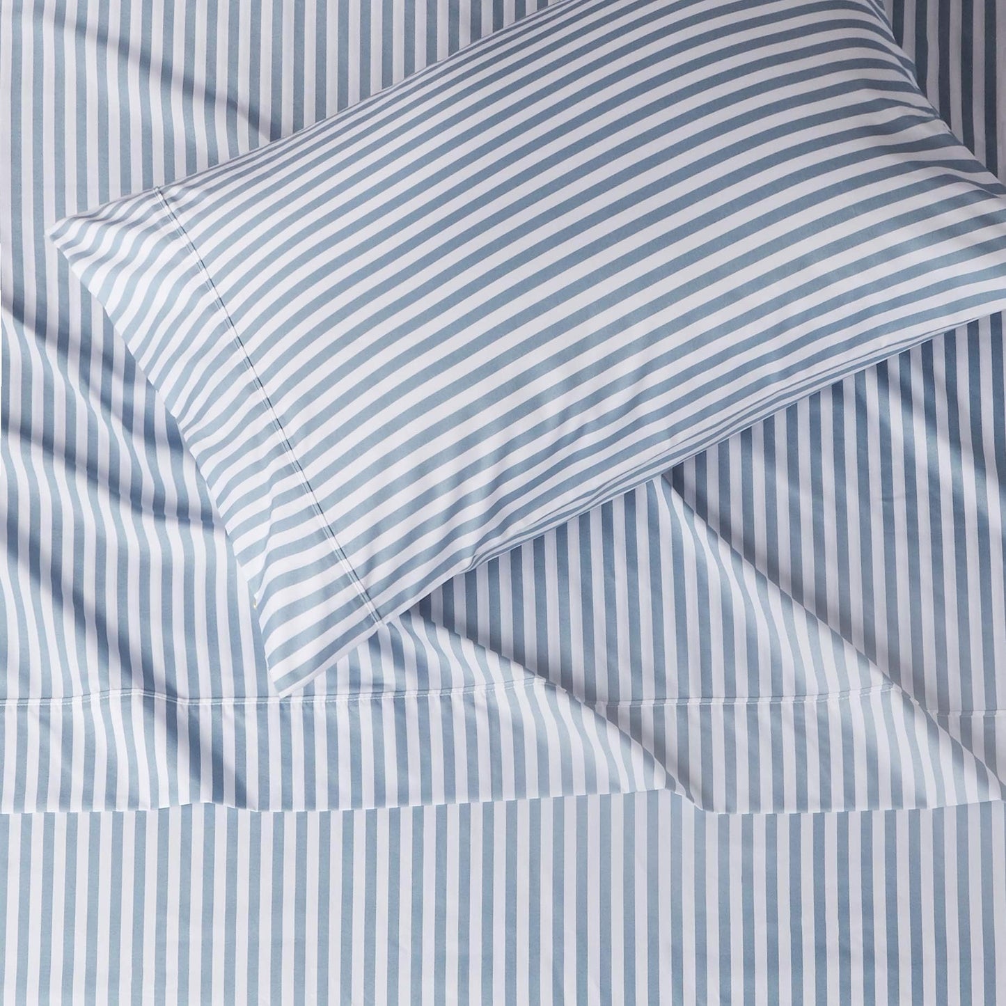 Amazon Basics Breathable, Brushed Microfiber Wrinkle Resistant 3 Piece Bed Sheet Set with 14-Inch Deep Pockets, Twin, Dusty Blue Pinstripe, Printed