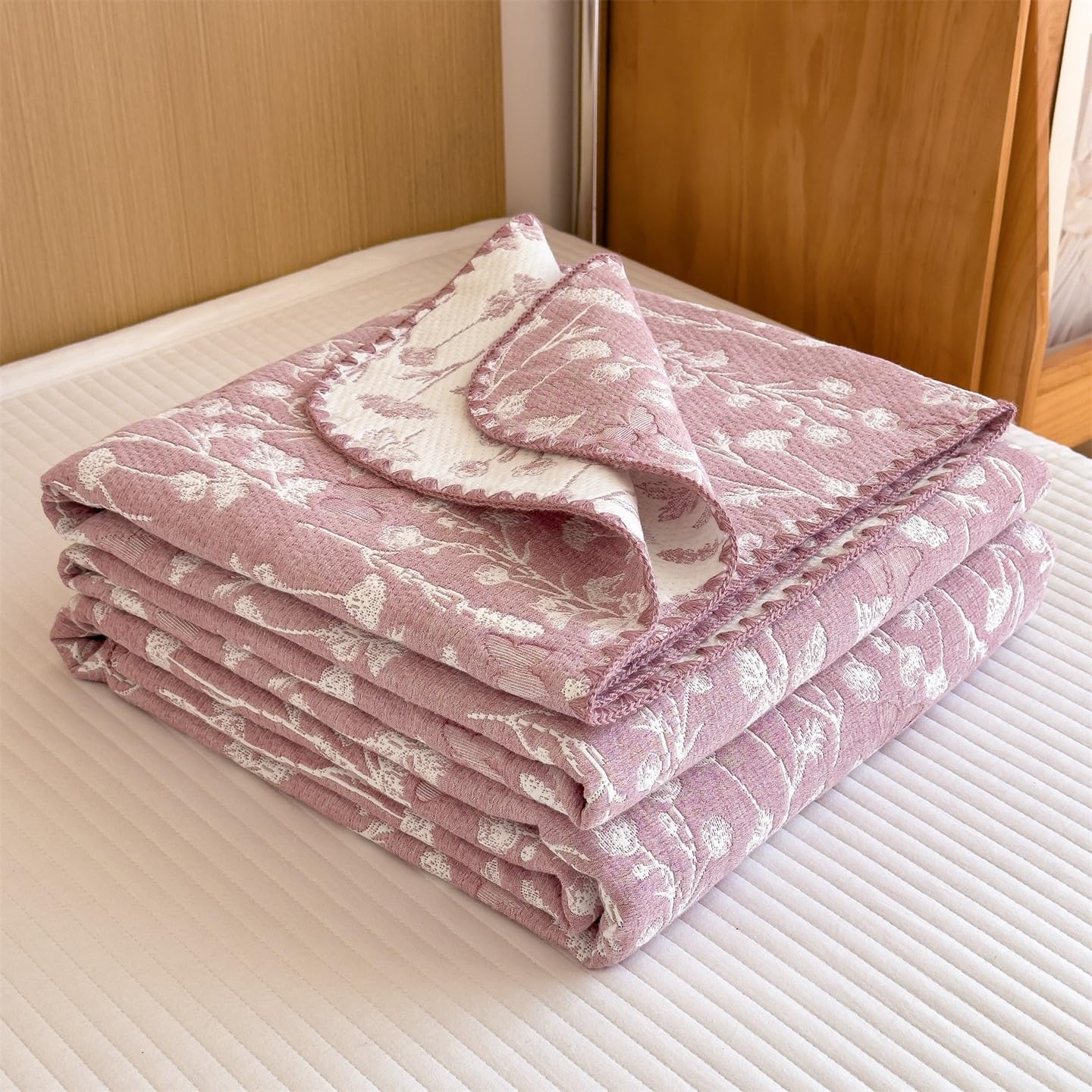 SANACYNA Cotton Muslin Blankets for Adults Leaves Pink Twin Size Quilt 3-Layer Reversible Lightweight Breathable Lap Throw Quilt for Sofa Couch Bed All Season RV (Leaves Pink, Twin 60 x 80 in)