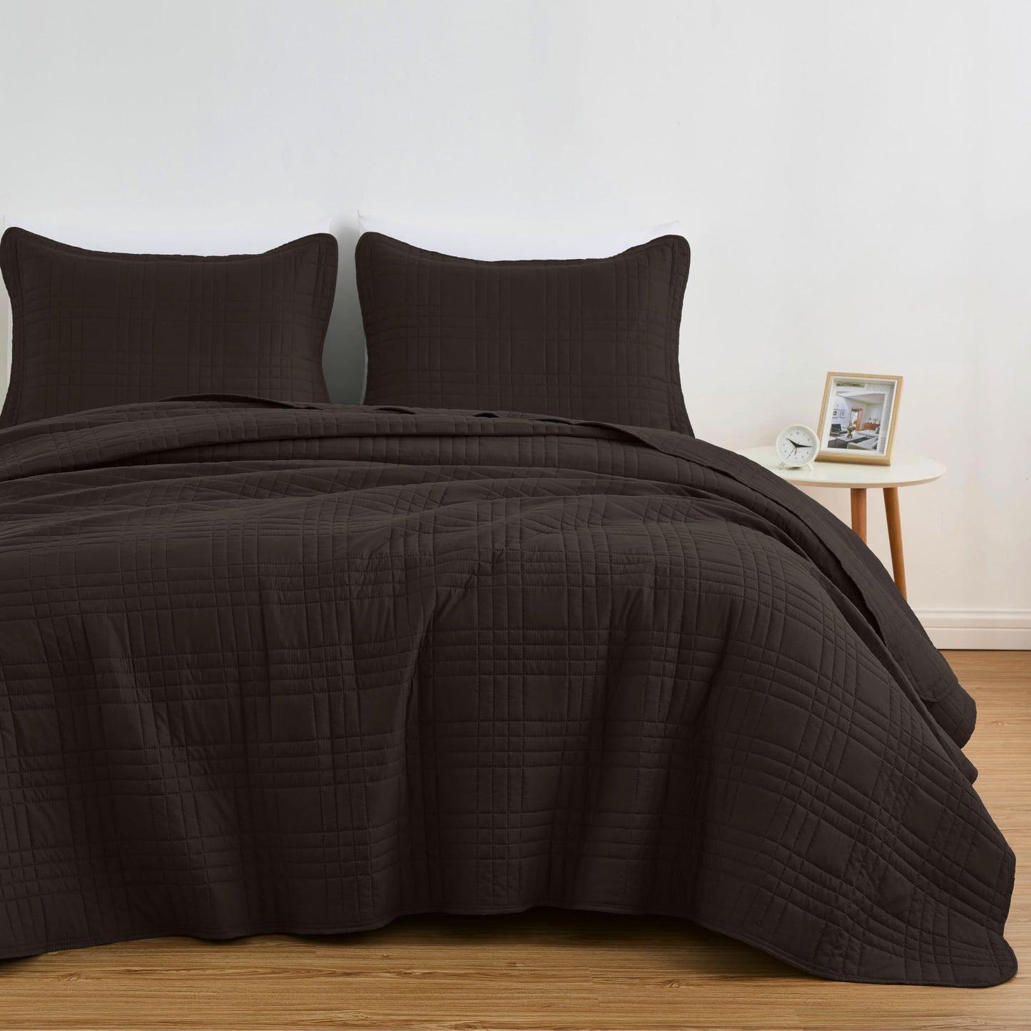 Chezmoi Collection Kingston Queen Size Bedspread Set, 3-Piece Brown Oversized Quilted Microfiber Lightweight Bedspread Coverlet (100"x106") for All Seasons