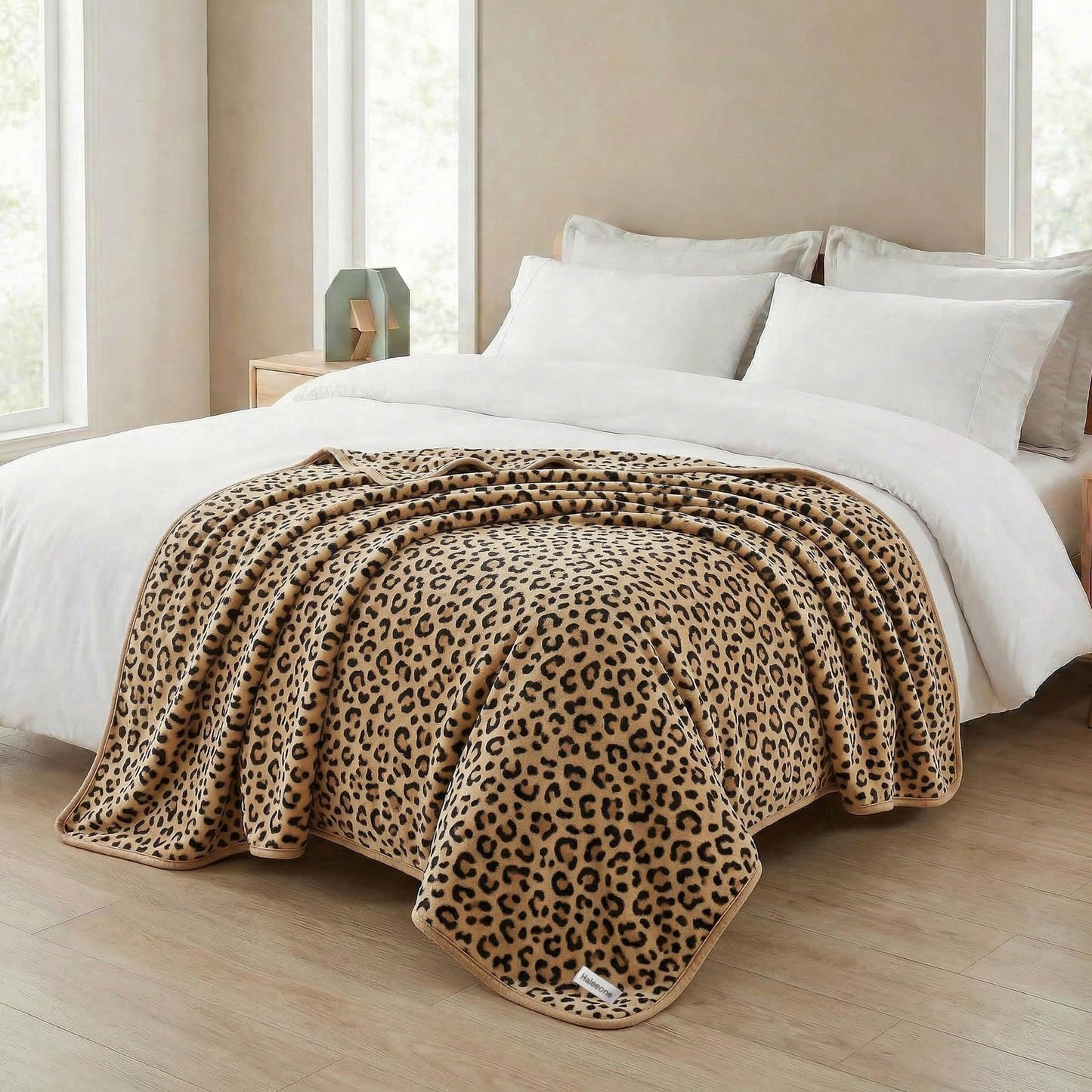 Fleece Throw Blanket 50" x 70" - Soft Cozy Microfiber Plush Blanket, Lightweight Warm Throw for Couch Bed Sofa Chair, All Season Use, Sand Leopard
