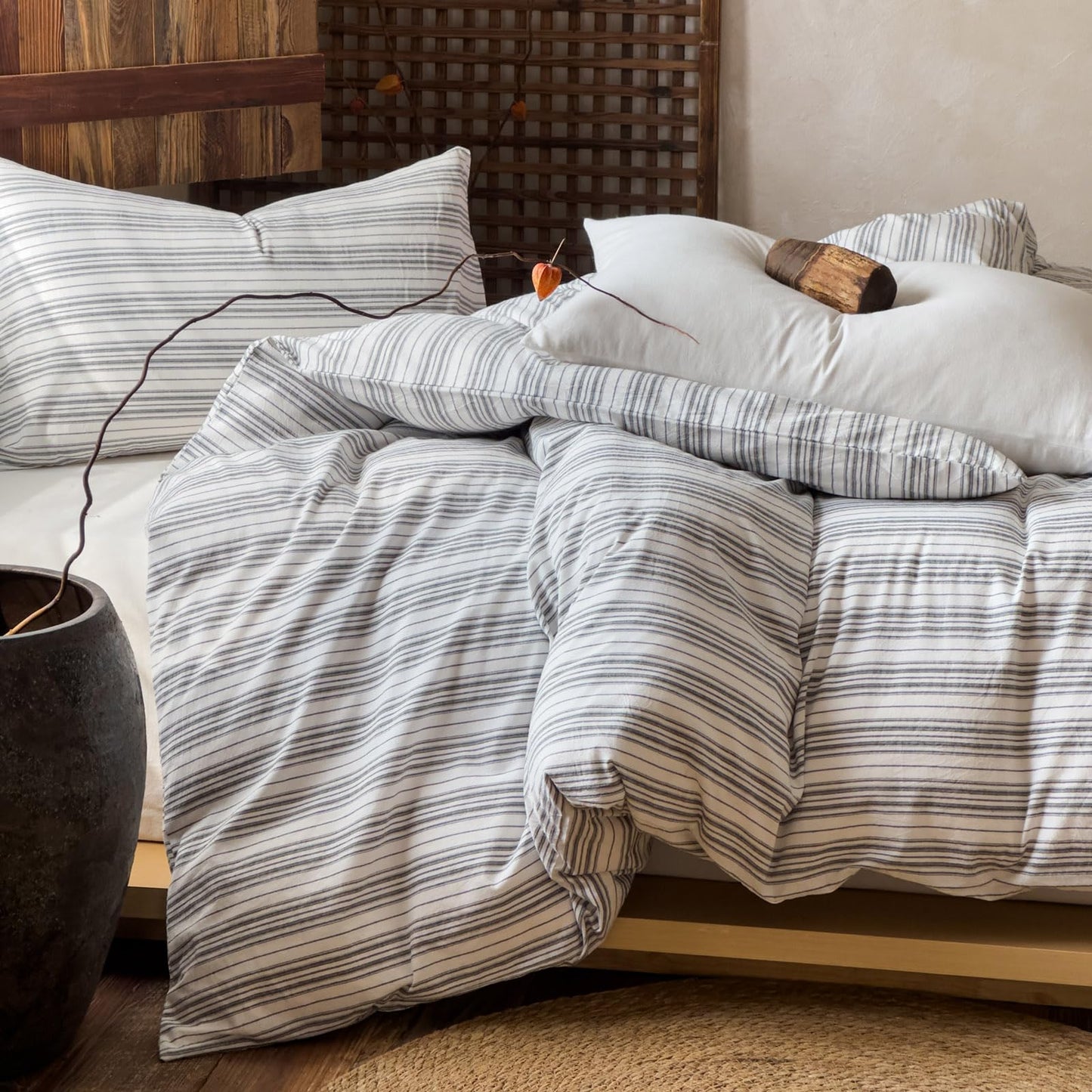 VM VOUGEMARKET Striped Duvet Cover Set, 100% Washed Cotton Textured Minimalist Bedding Set, Ticking Pinstripe Farmhouse, 3 Pieces, White Black Stripes, Queen Size