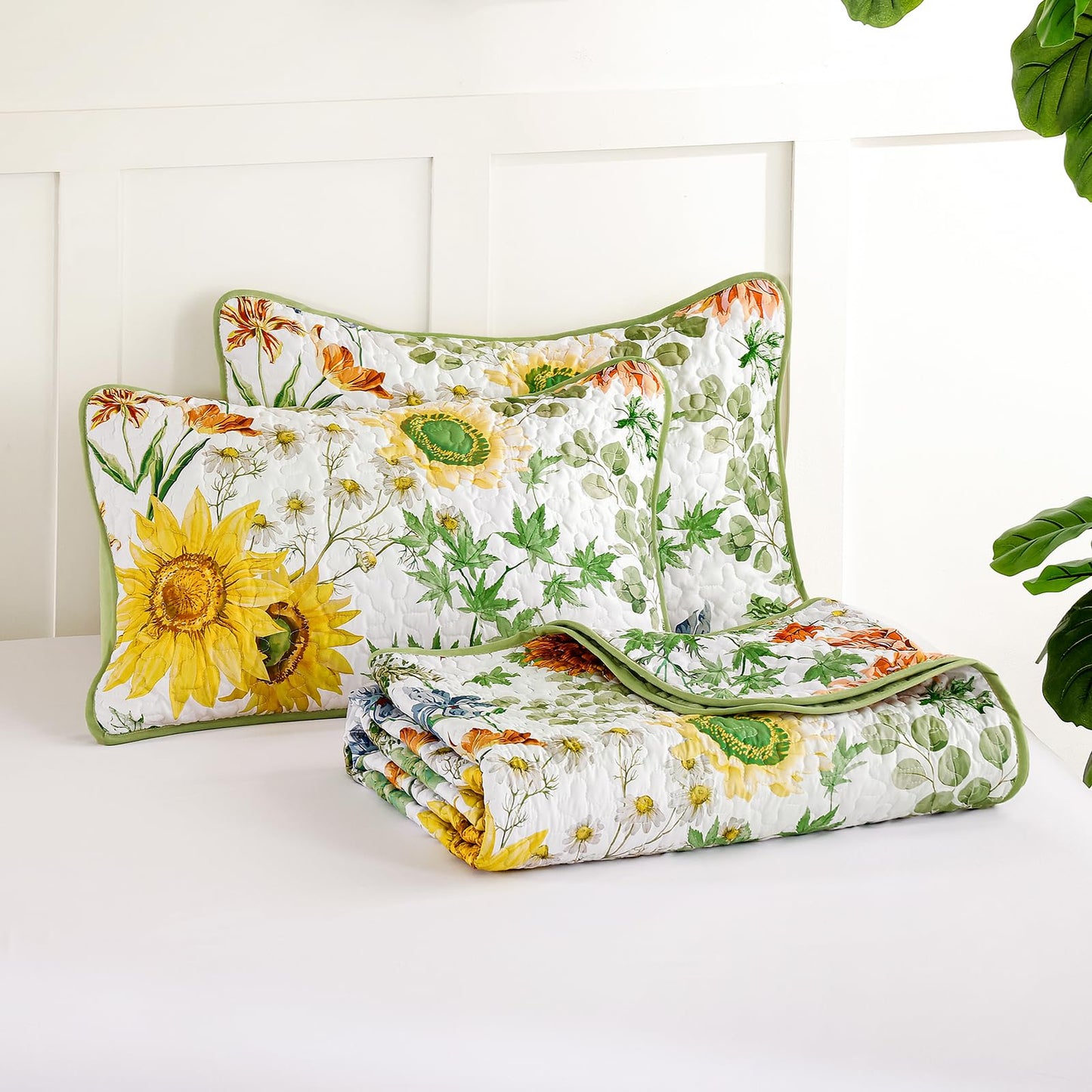 Yiran Floral King Quilt Bedding Set, Sage Green Sunflower Colorful Bedspreads, 3 Pieces Summer Soft Lightweight Coverlet with 2 Pillow Shams for All Season 106x90 Inch