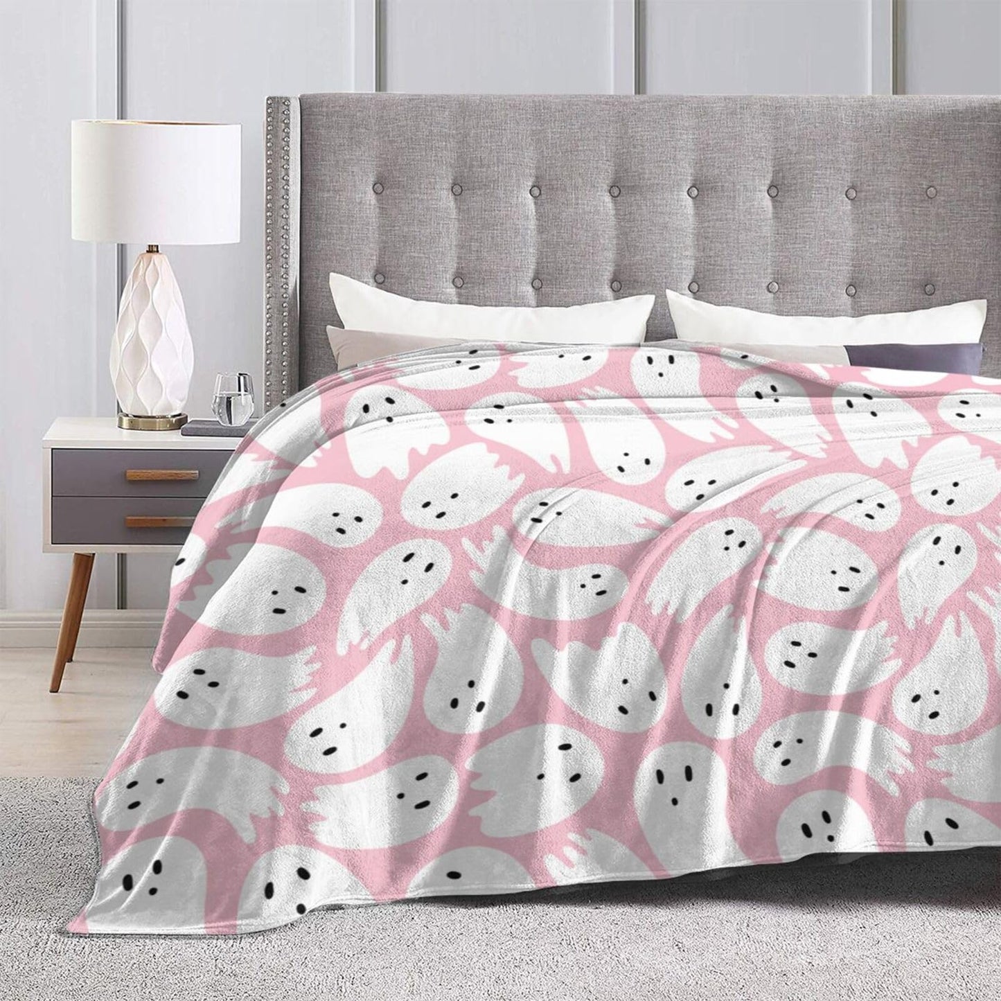 PDDCWAY Pink Halloween Blanket 40"x50" Cartoon Ghost Fleece Throw Blanket for Bed Sofa Couch Kids Kawaii Cute Plush Blanket Pink Fuzzy Blankets Bedroom Flannal Blankets