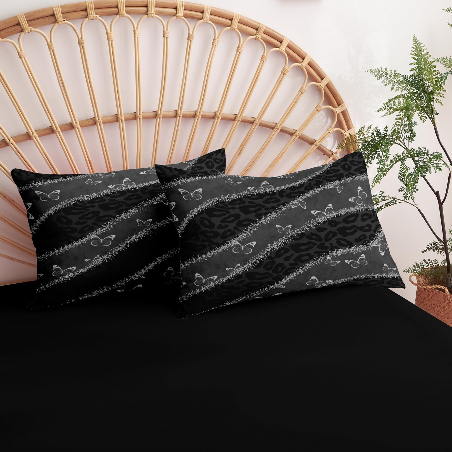CCoutueChen Black Gothic Comforter Set Queen, Leopard Butterfly Bedding Set with 2 Pillowcases - 3 Pcs Soft Fluffy Breathable Microfiber Lightweight Comforter, 90"x90"