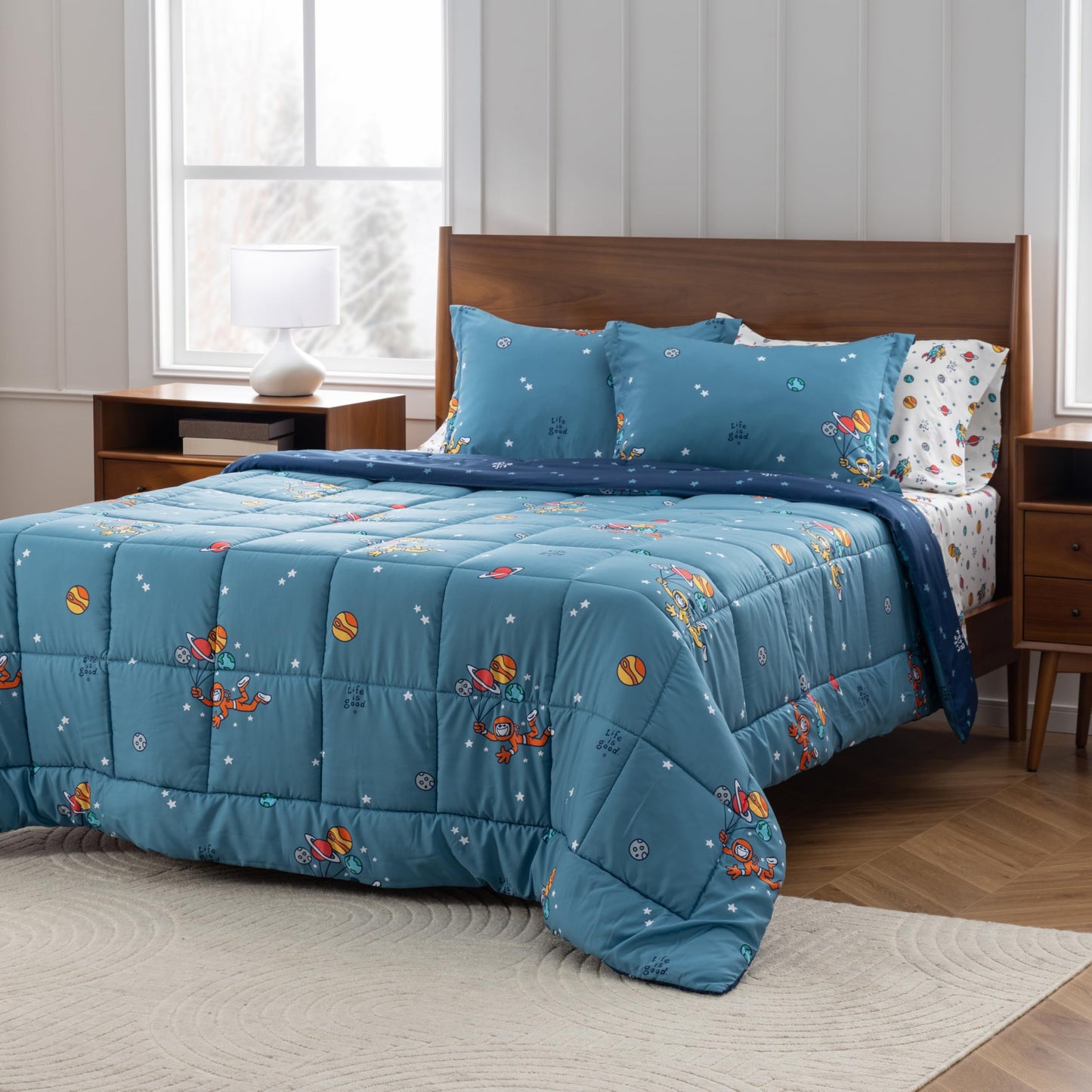 Berkshire LIG Printed Reversible Microfiber Comforter Set–7-Piece, Ultra Soft All-Season Bedding, Wrinkle & Fade Resistant, Queen, Space Explorer Smoky Blue