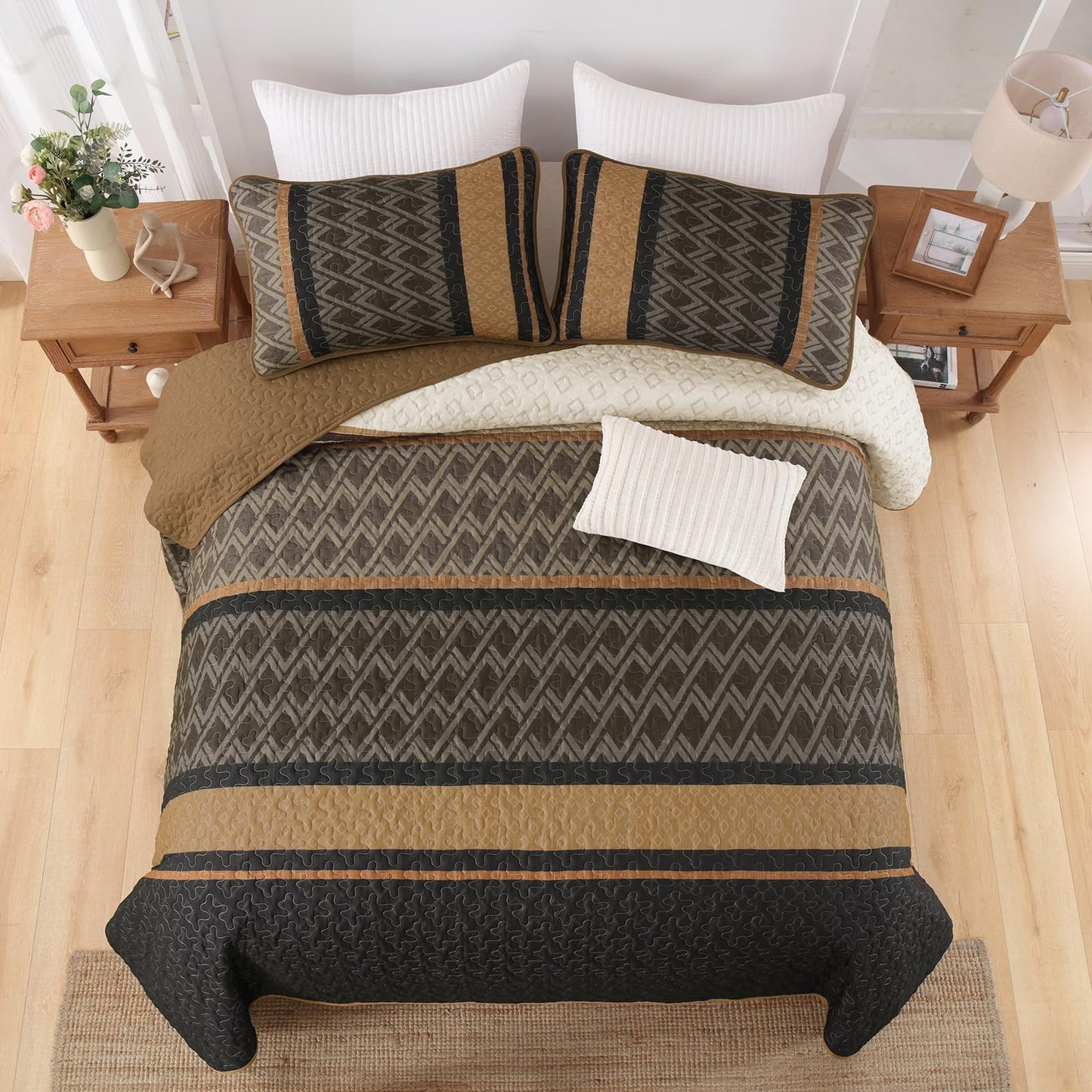 Dinjoy Queen Quilt Set Brown,Striped Bedspread Queen Size, Fall Bedding Sets 3 Pieces Micofiber Lightweight Quilts with 2 Pillow Shams Coverlet Bed Sets for Women Men 96''x90''