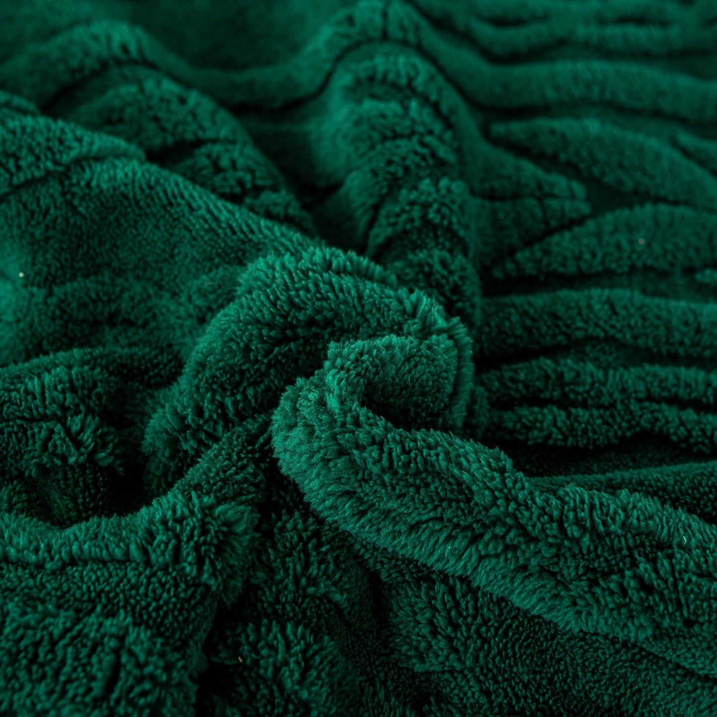 YUSOKI Sherpa Throw Pillow Covers-3D Stylish Design,Set of 2-Decorative Fuzzy Fluffy Cozy Pillow Cases for Sofa Couch Bedroom Without Insert(Forest Green,18"x18")