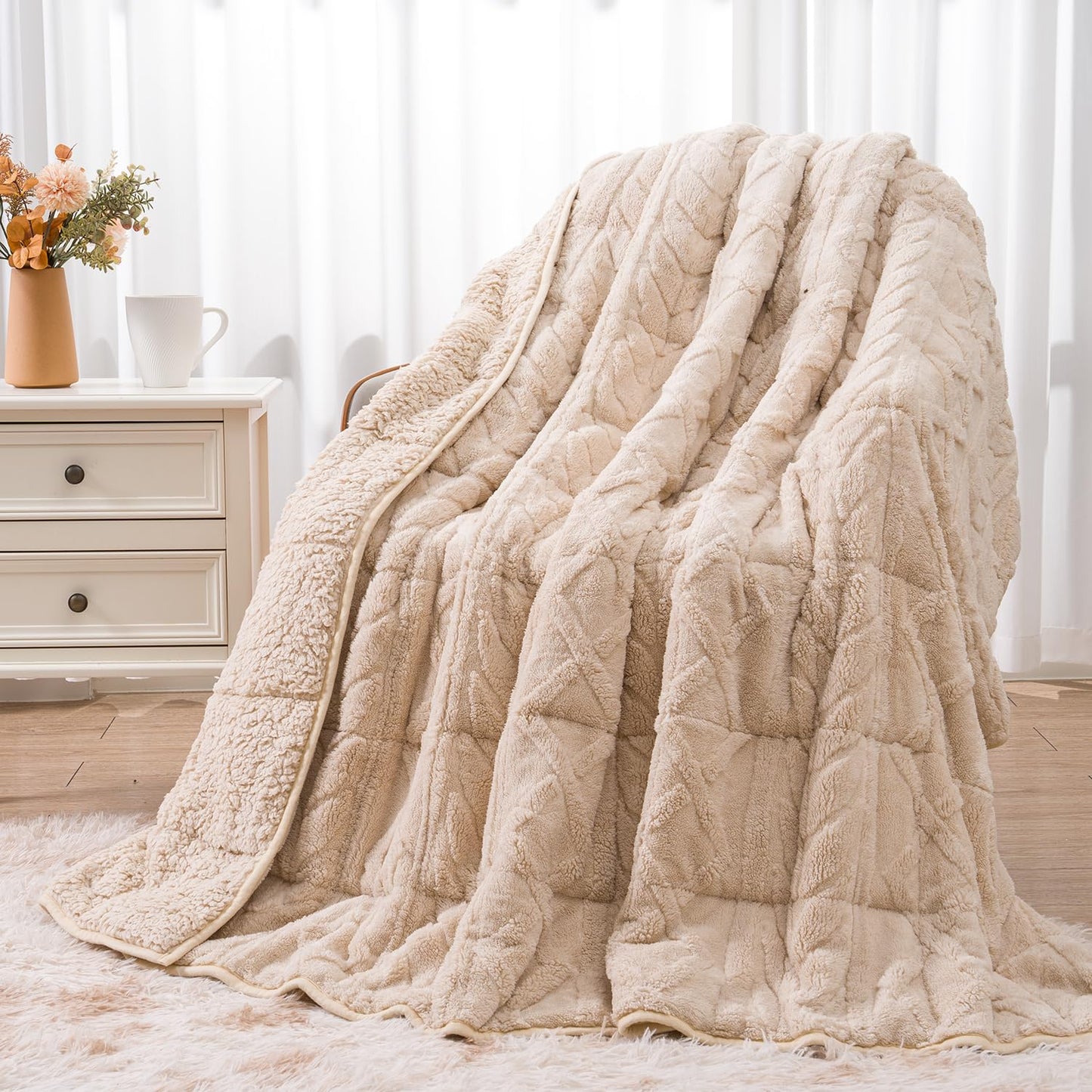 Wemore Jacquard Fleece Weighted Blanket Twin Size 60" x 80" 15lbs, Ultra Soft Cozy Sherpa Weighted Blankets for Adults, Ultra Fuzzy Heavy Blanket, Fluffy Warm Throw for Winter, Light Khaki