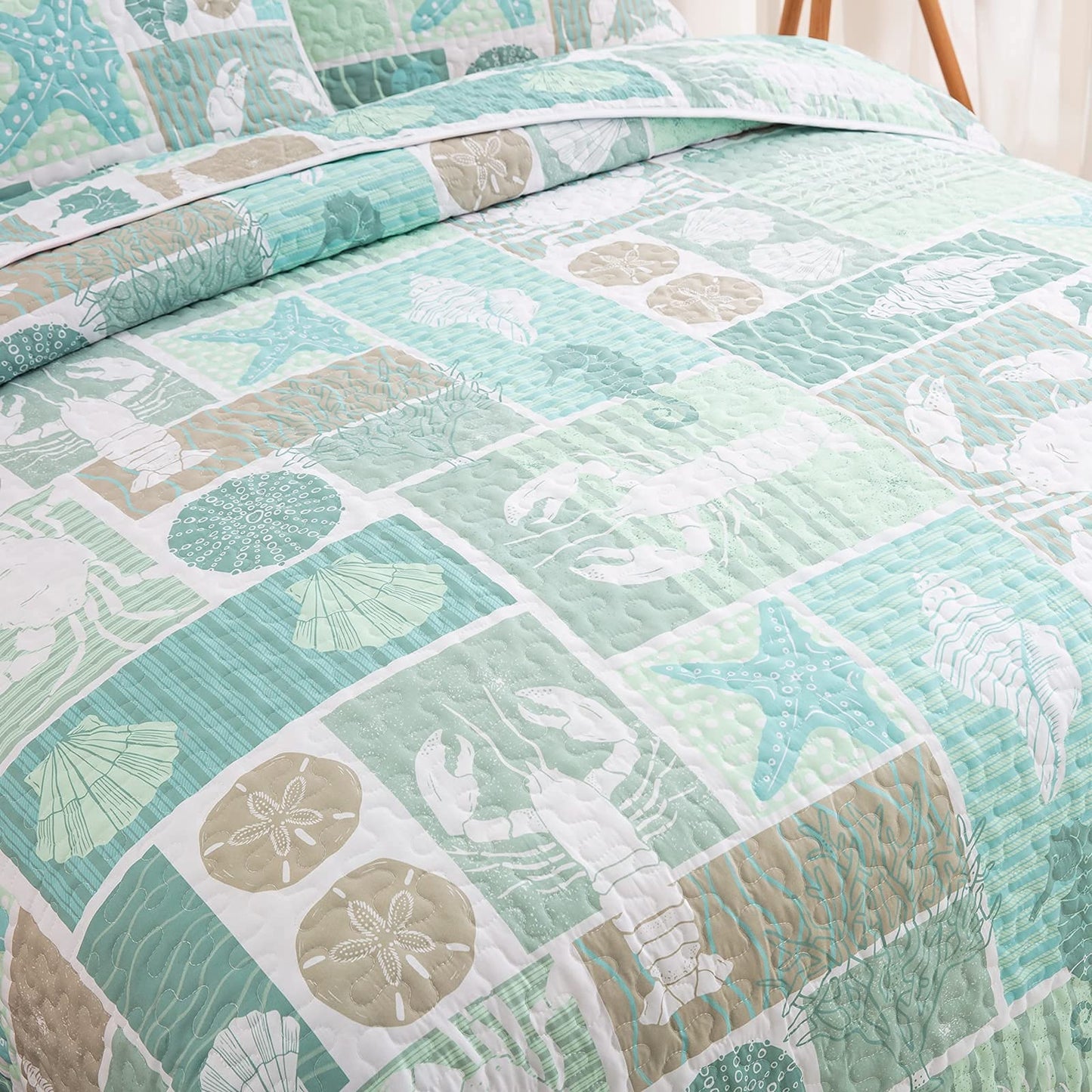 DJY Green Quilt Set Queen Coastal Beach Theme Quilt Coverlet Set Soft Microfiber Reversible Bedspread with 2 Pillow Sham 3 Pieces Coastal Bedding Quilt for All Season 90"x96"