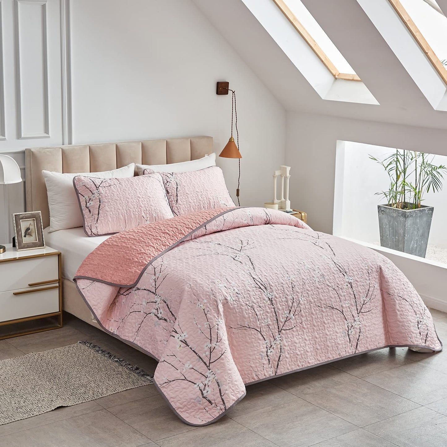 UOZZI BEDDING 3 Pieces Reversible Pink Branch Quilt Set King Size 102x88 Soft Microfiber Lightweight Coverlet Bedspread Summer Comforter Set Bed Cover for All Season (1 Quilt+ 2 Shams)