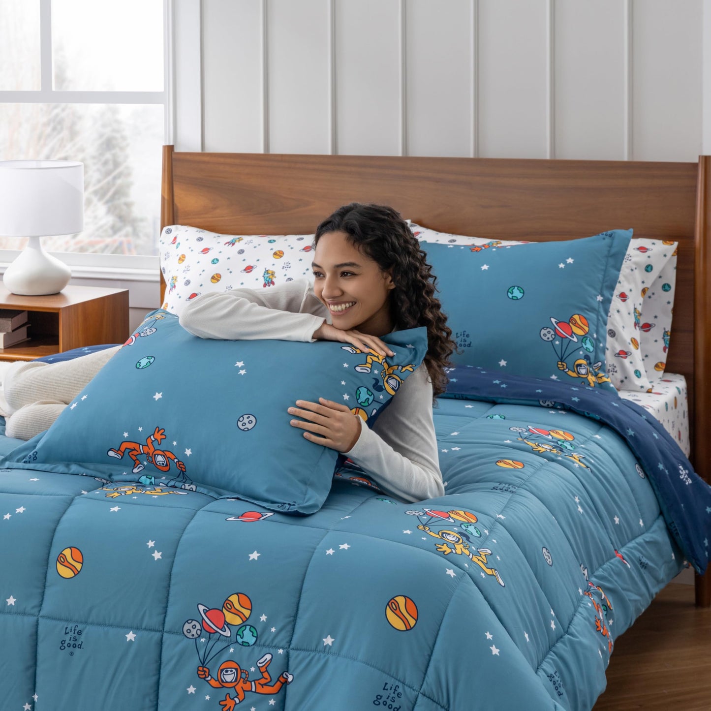 Berkshire LIG Printed Reversible Microfiber Comforter Set–7-Piece, Ultra Soft All-Season Bedding, Wrinkle & Fade Resistant, Queen, Space Explorer Smoky Blue
