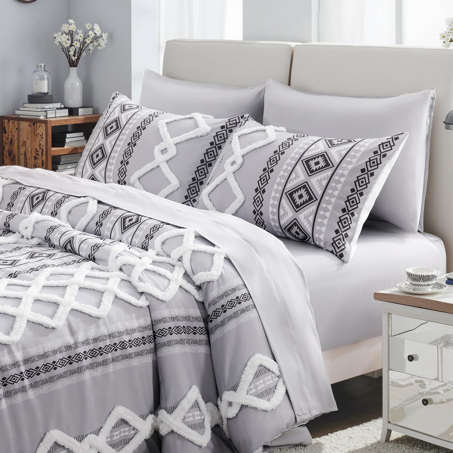 MOVE OVER Gray Tufted Comforter Set Queen Size 7 Pieces Bed in A Bag Farmhouse Bedding Comforter Sets Boho Aztec Sheet Set and Comforter Set Modern Boho Tufted Bedding Set for All Seasons