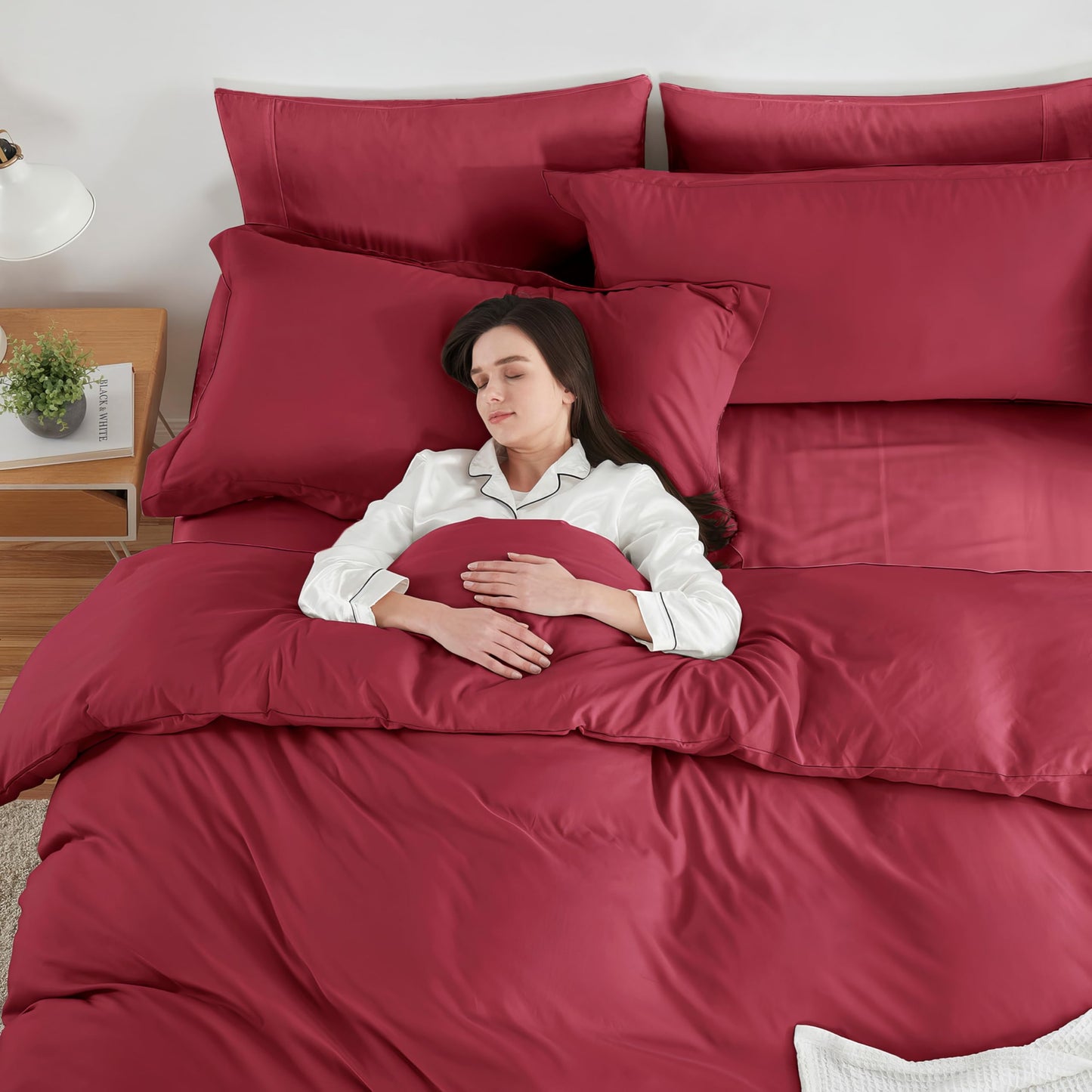 Hearth & Harbor Queen Size Duvet Cover & Bed Sheet Set Burgundy Red, 7 Piece Soft Double Brushed Bedding Set, Includes Duvet Cover, Flat Sheet, Fitted Sheet, Pillowcases and Pillow Shams