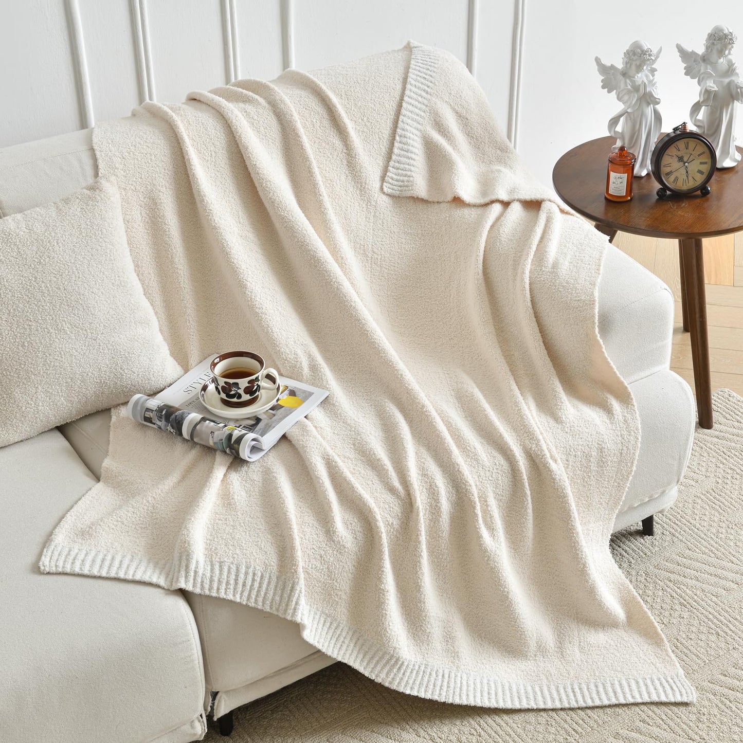 Chunky Knit Boucle Throw Blanket, Soft Washable Coastal Blanket for Bed Couch, Lightweight Cozy Oversized Feather Knit Blanket Indoor Outdoor for Sofa (Ivory White, Throw 50"x60")